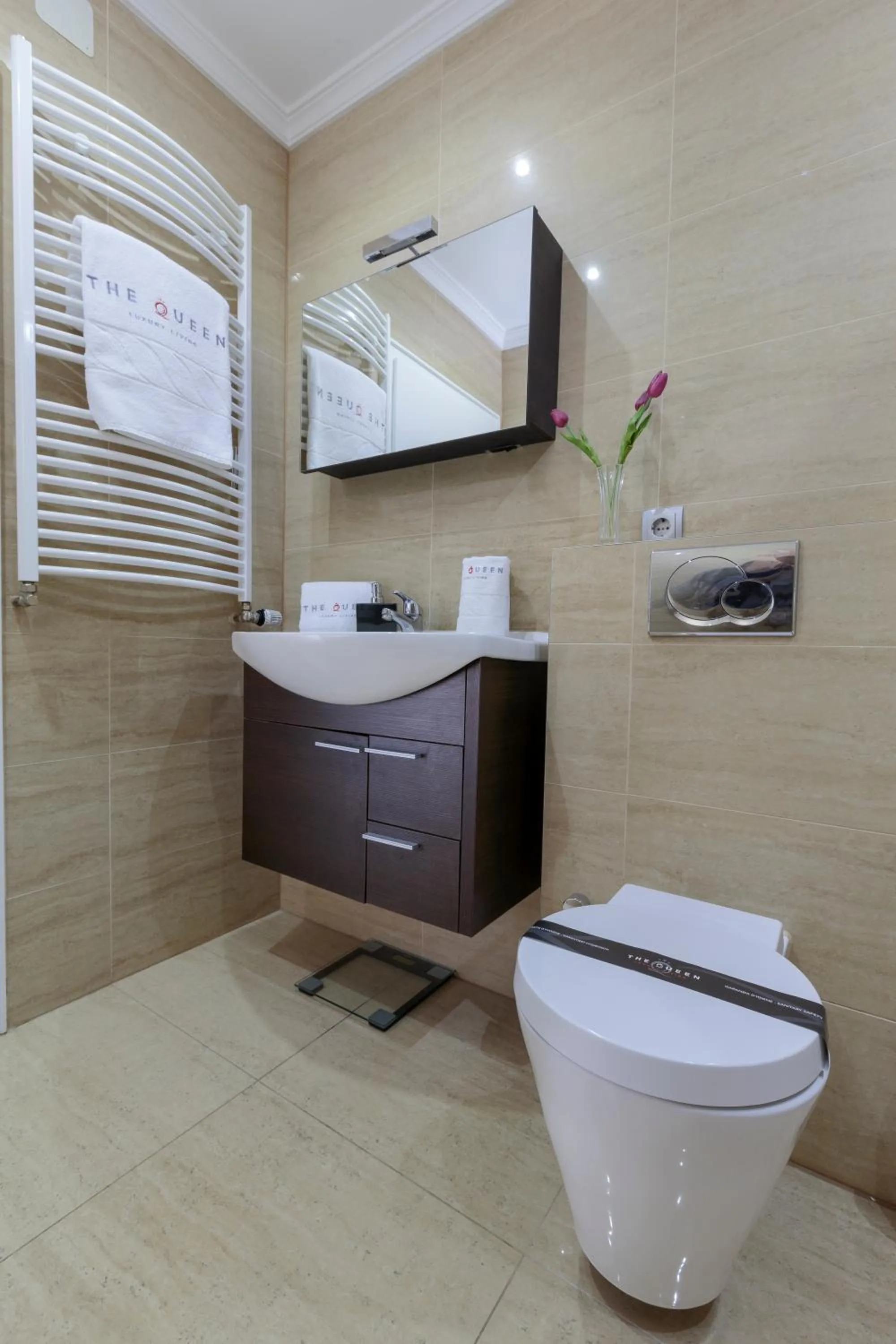 Toilet in The Queen Luxury Apartments - Villa Carlotta