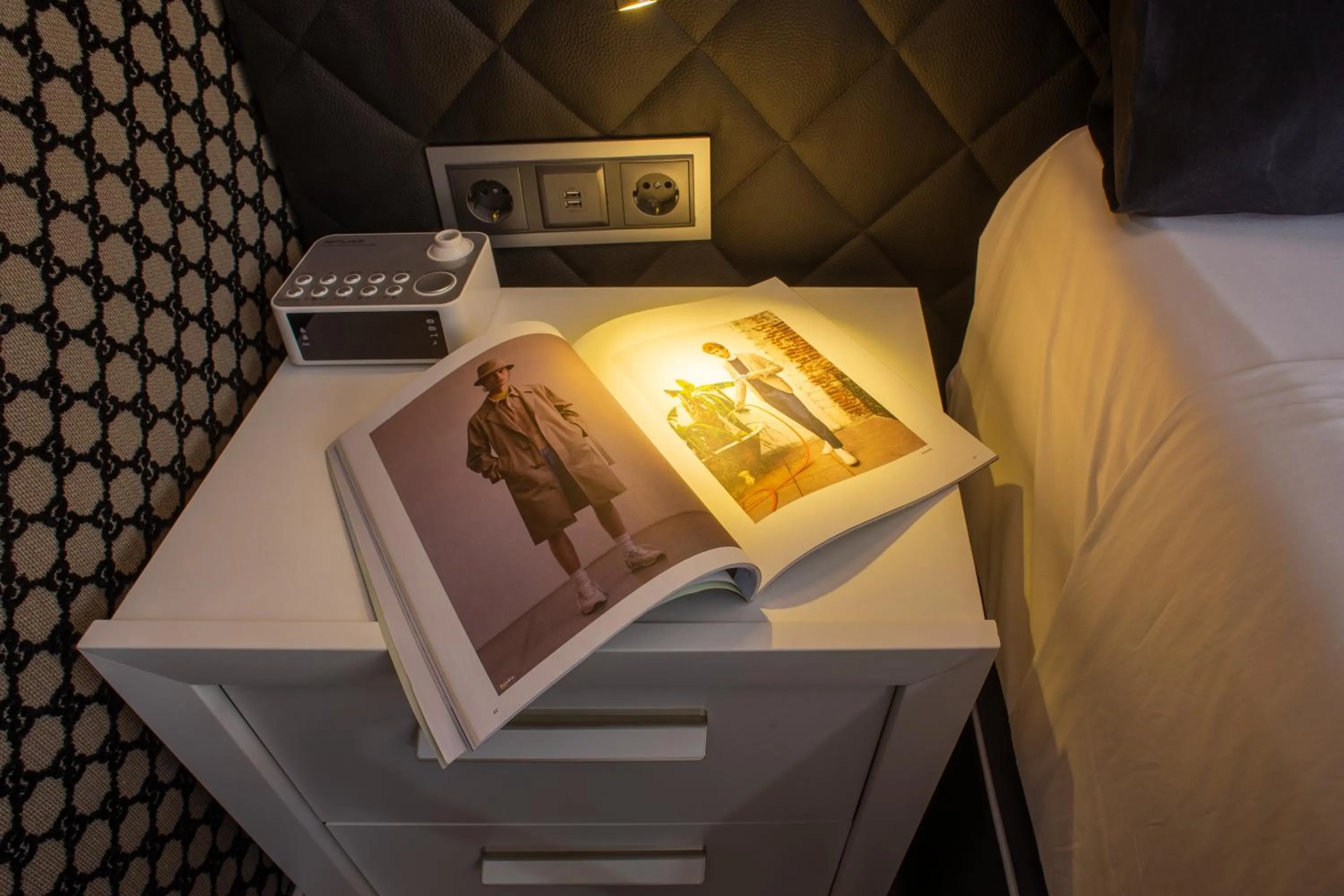 Bedroom in The Queen Luxury Apartments - Villa Carlotta