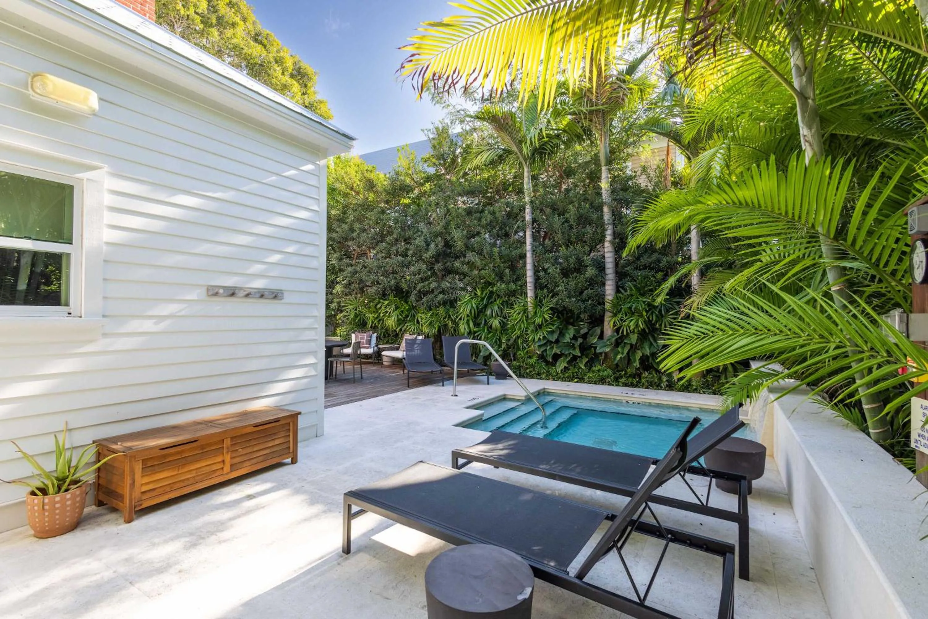 Yellow Room at Grand Maloney