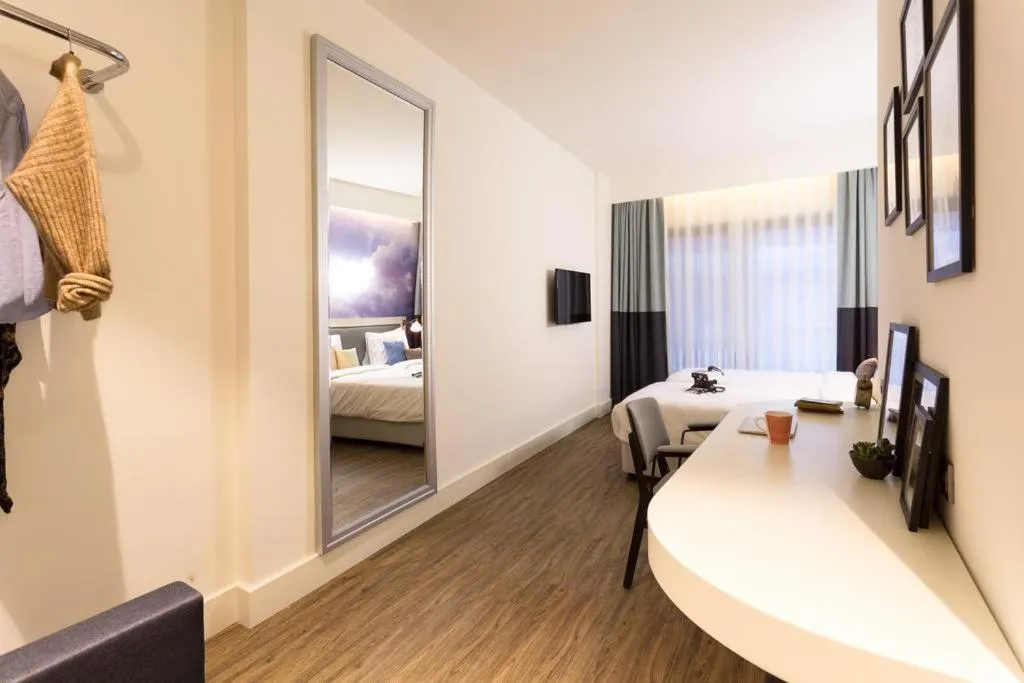 Bed in Anemon Bakırköy