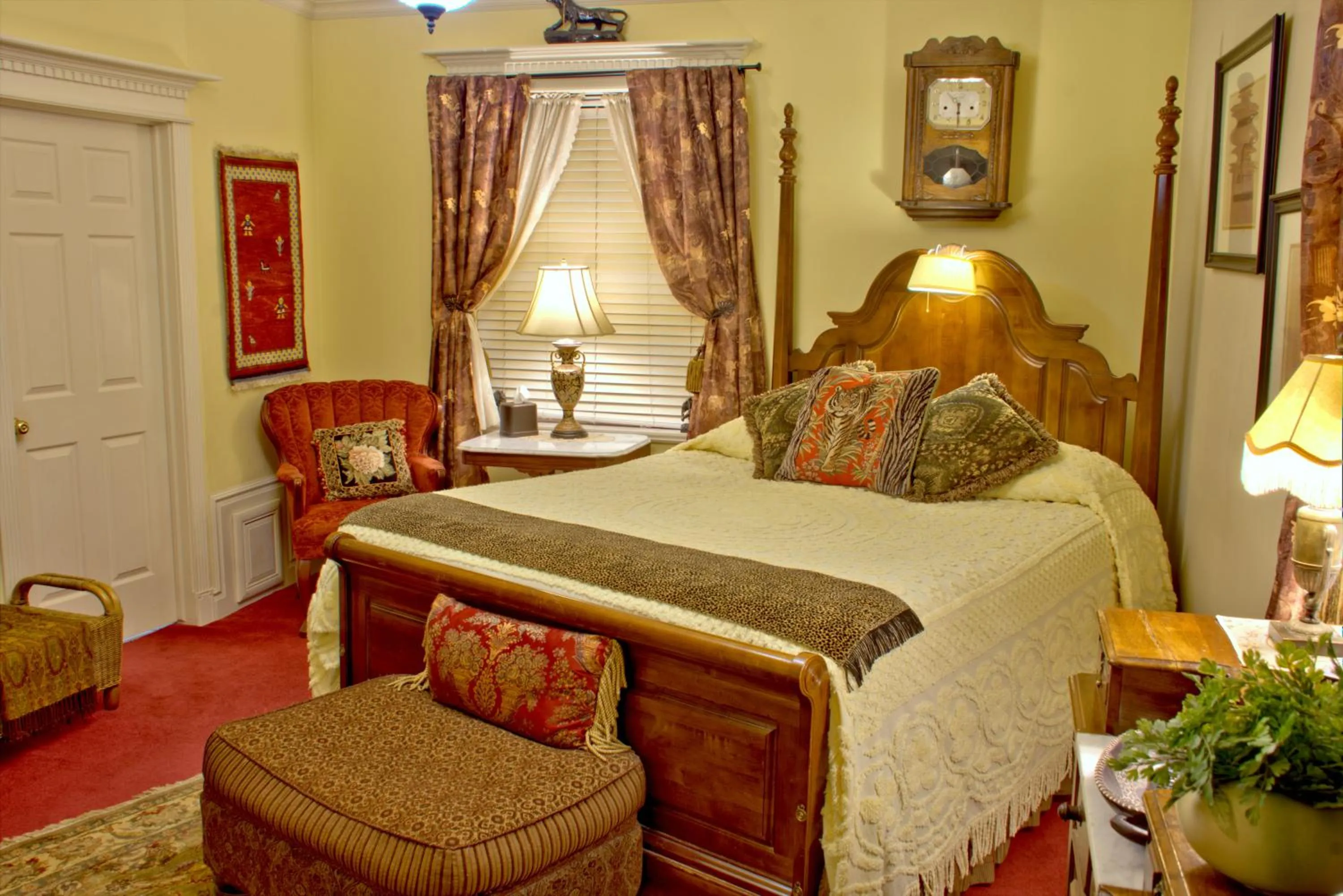 Bed in Big Yellow Inn