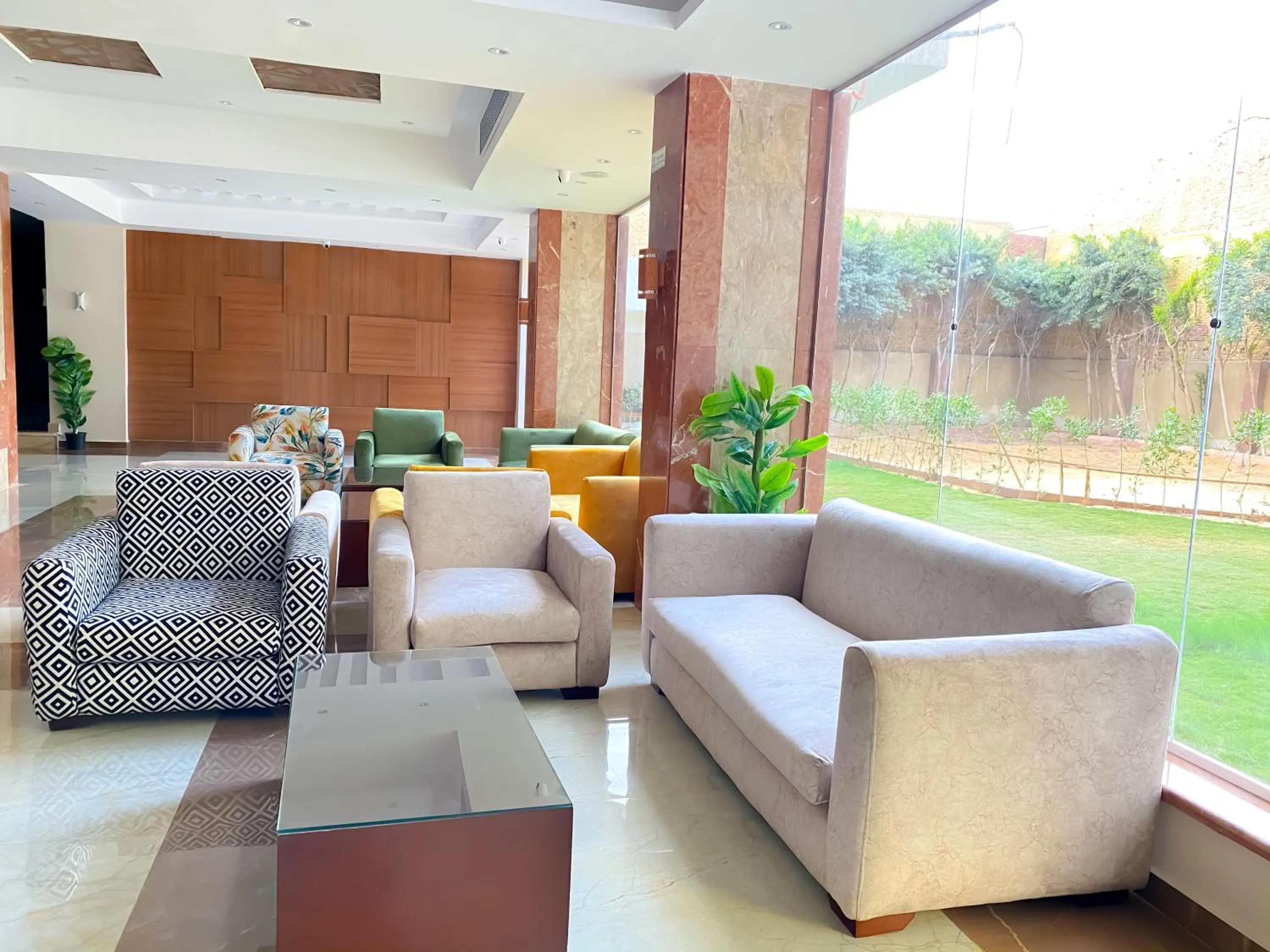 Nine Pyramids View Hotel