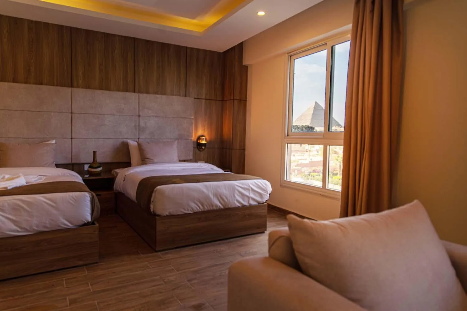 Bed in Nine Pyramids View Hotel