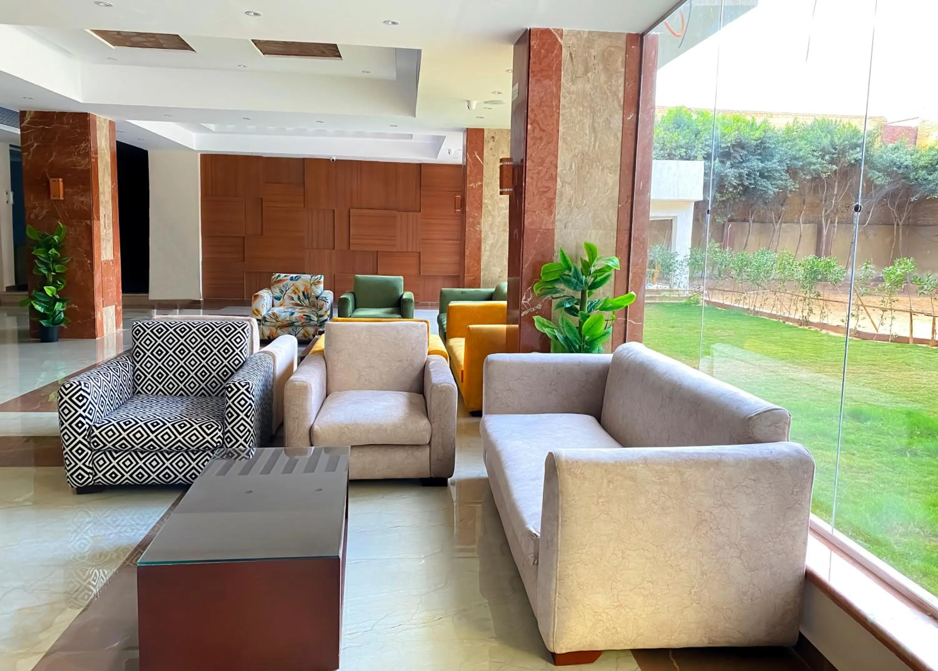 Nine Pyramids View Hotel