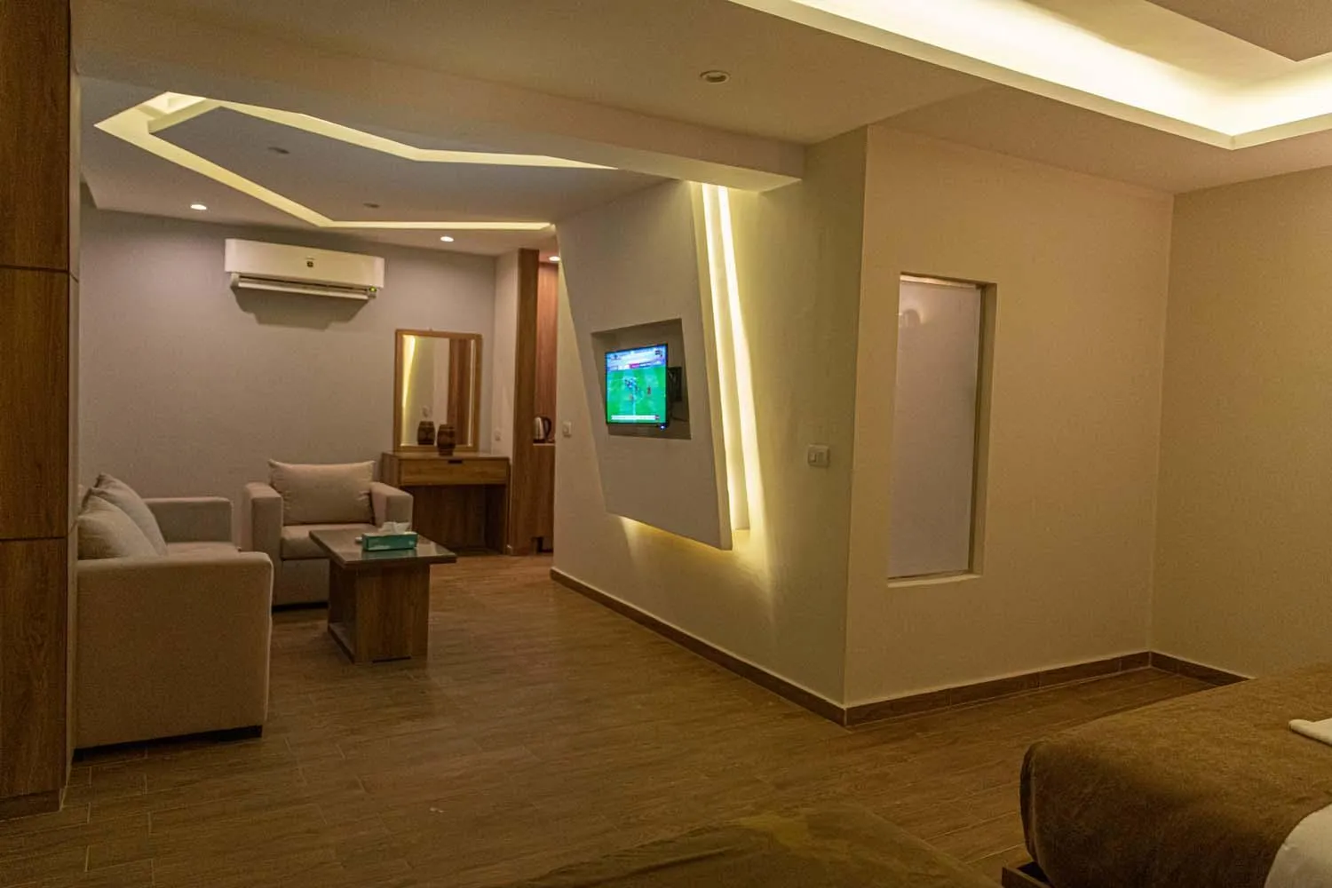 Nine Pyramids View Hotel