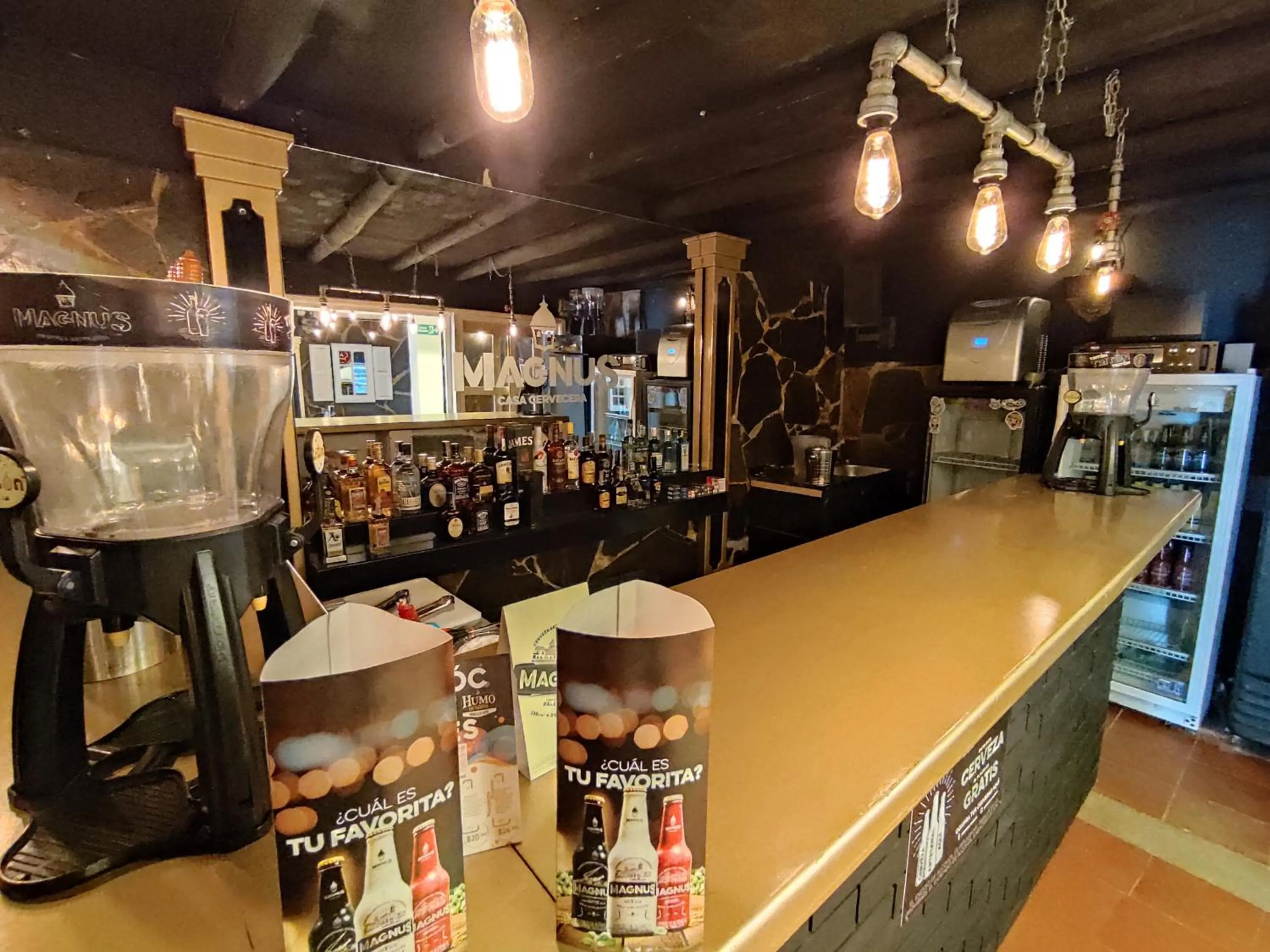 Nightclub / DJ in Laureles de la Villa