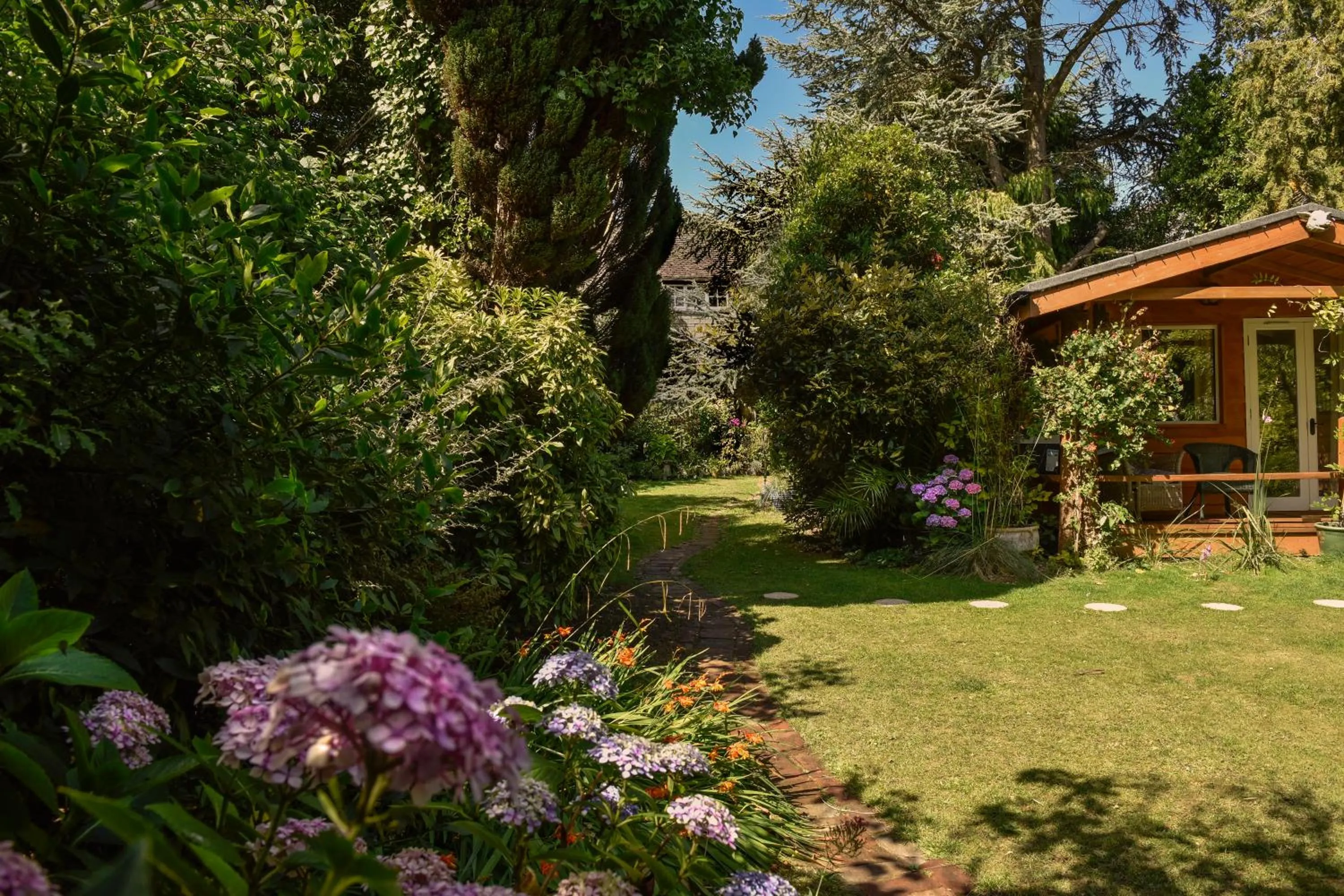 Garden in Ward Avenue B&B