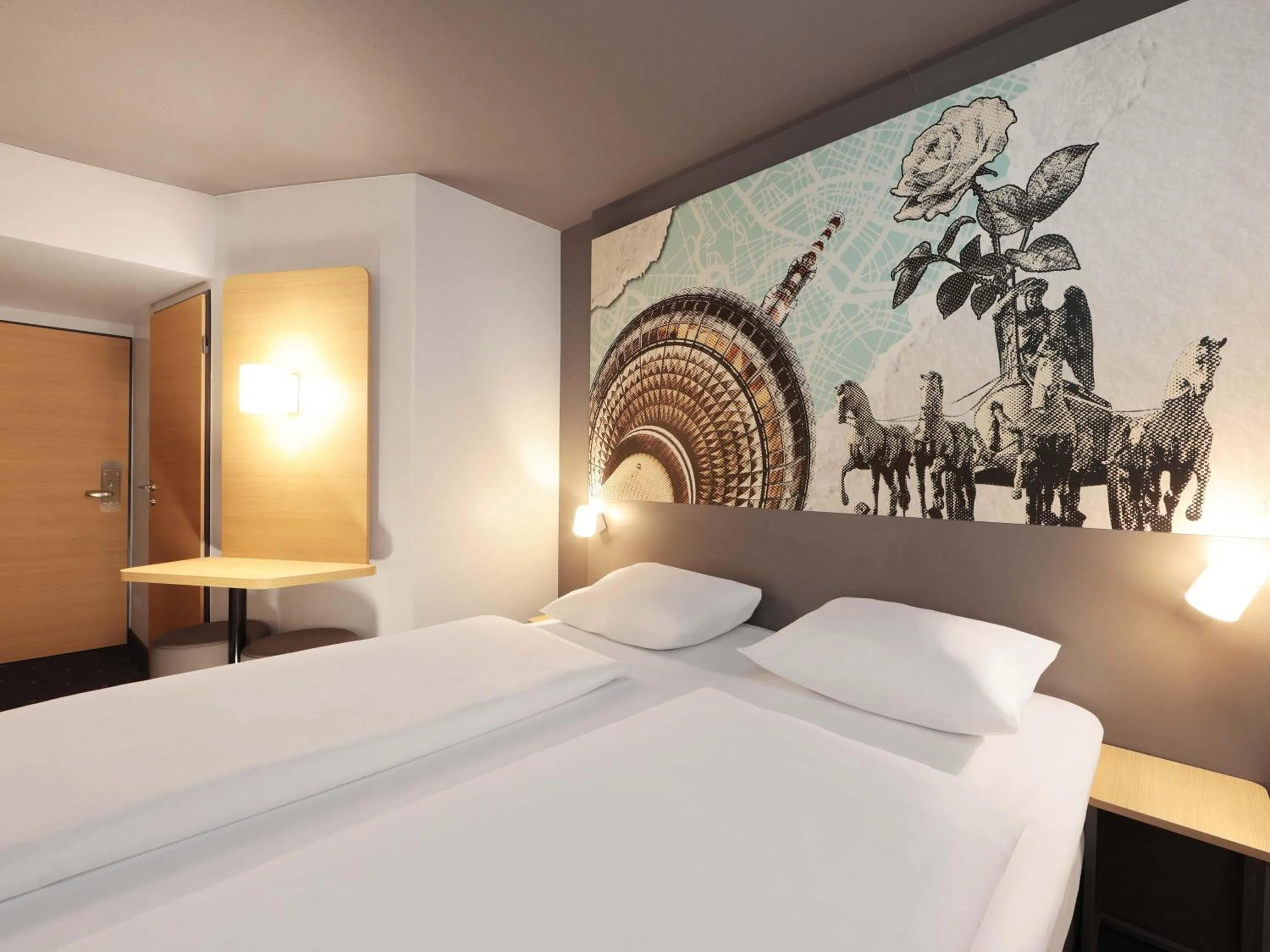 Photo of the whole room, Bed in B&B HOTEL Berlin Genshagen-Nord