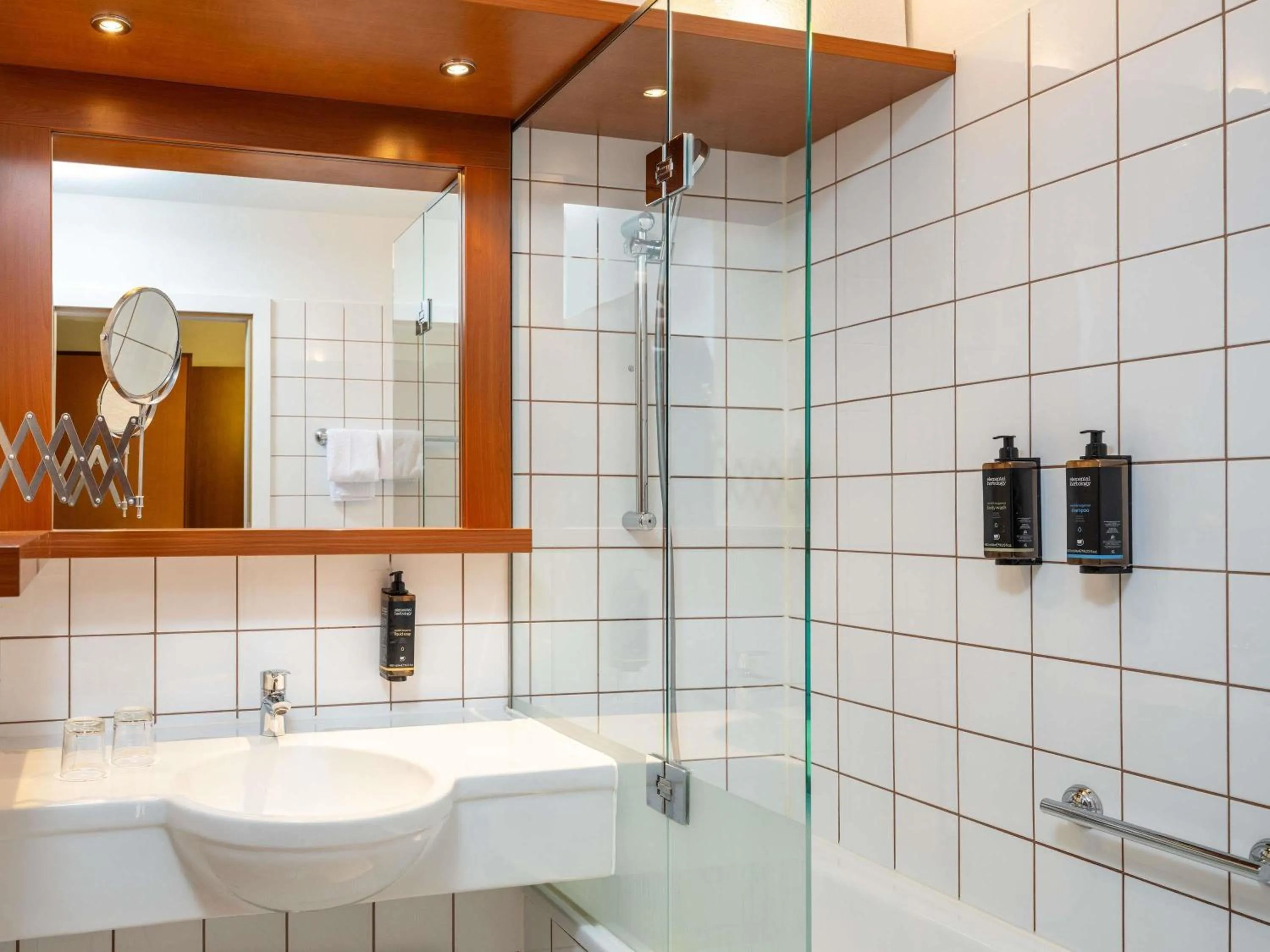 Bedroom in Hotel Mercure Wien Westbahnhof