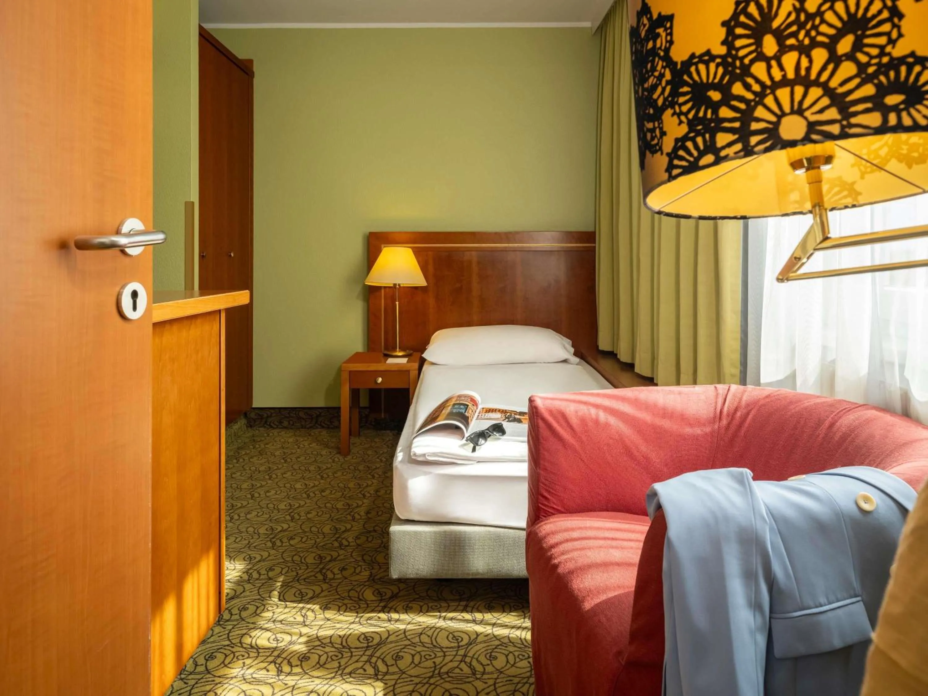 Bedroom, Bed in Hotel Mercure Wien Westbahnhof