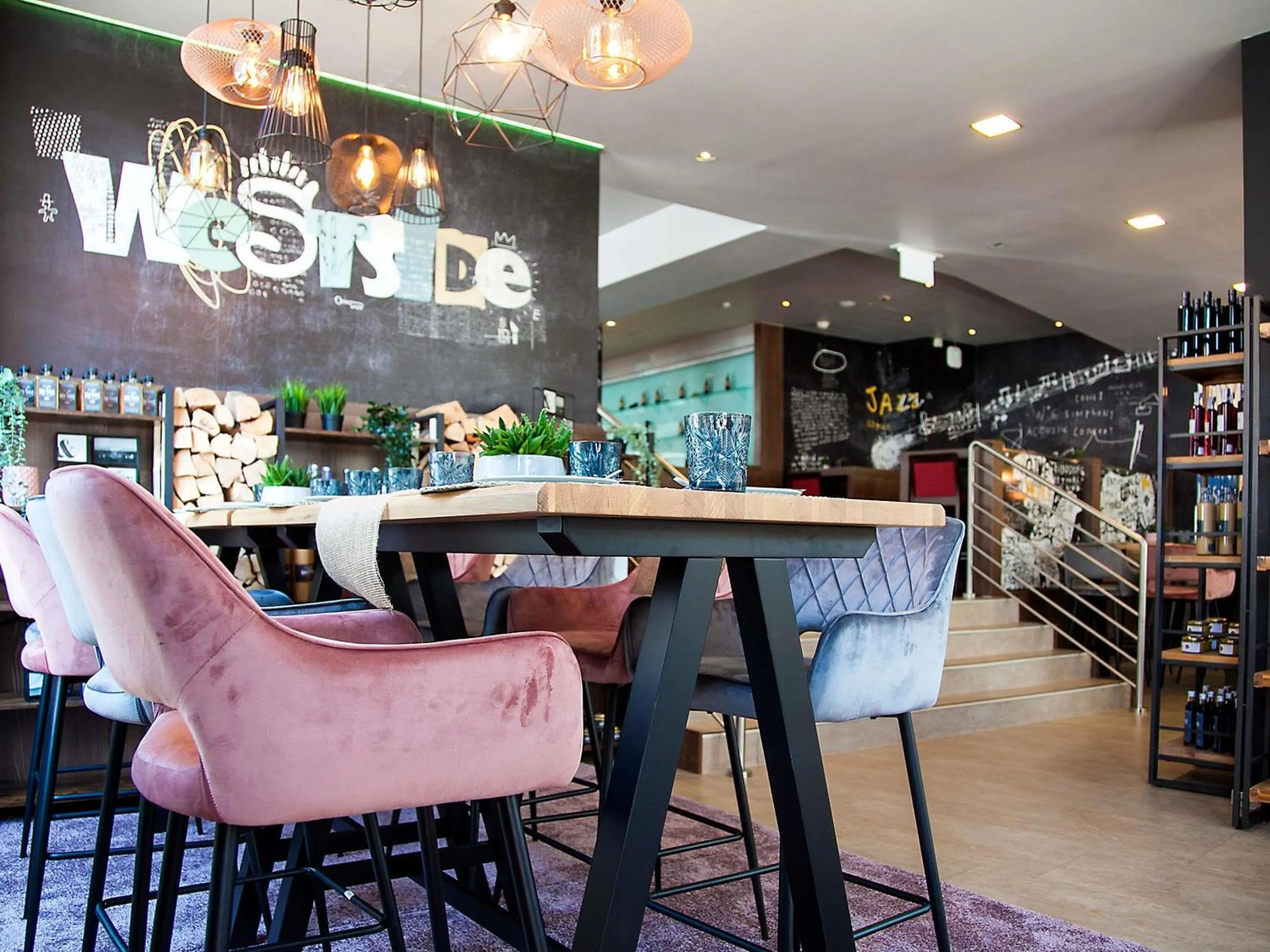 Restaurant/places to eat in Hotel Mercure Wien Westbahnhof