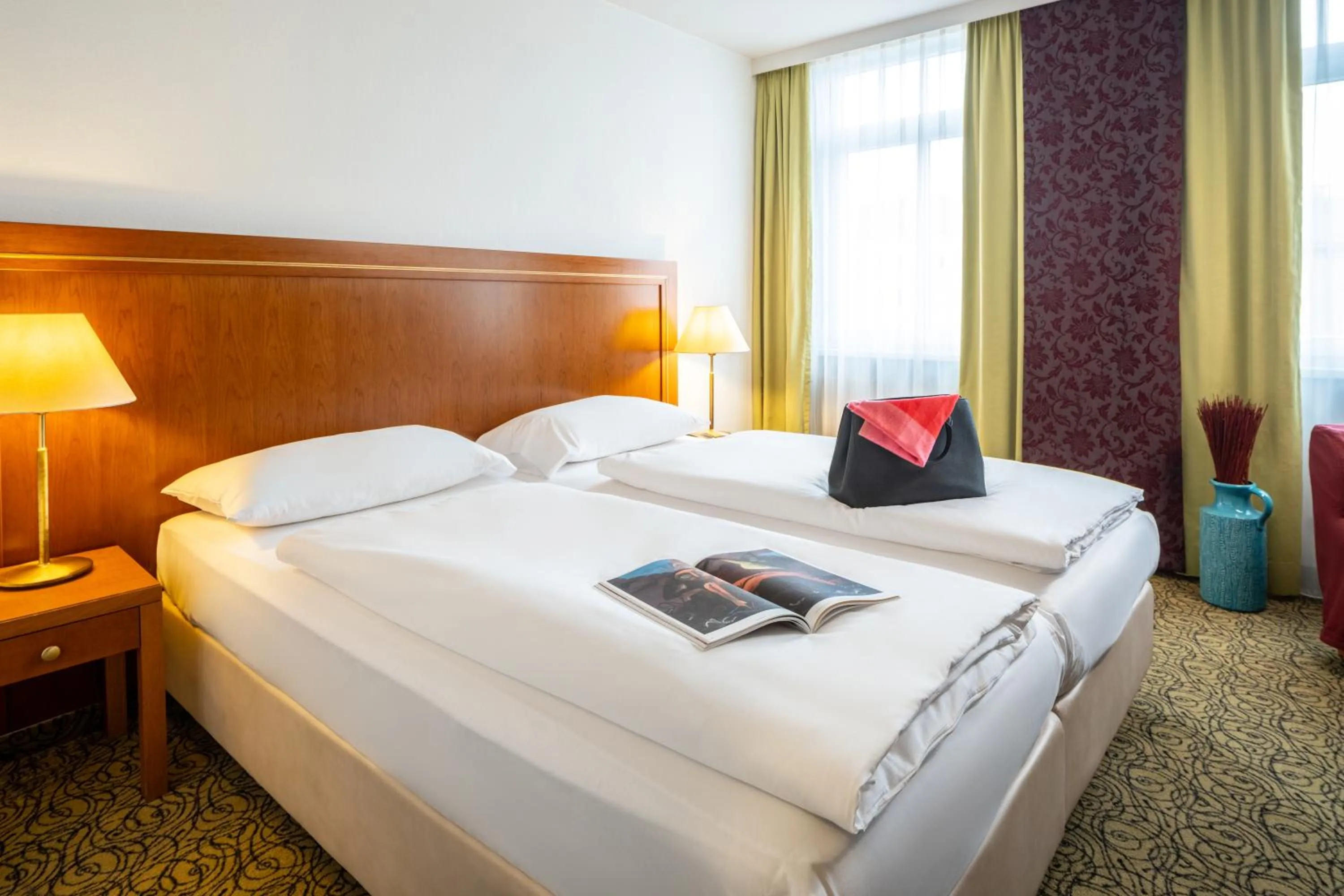 Bedroom, Bed in Hotel Mercure Wien Westbahnhof