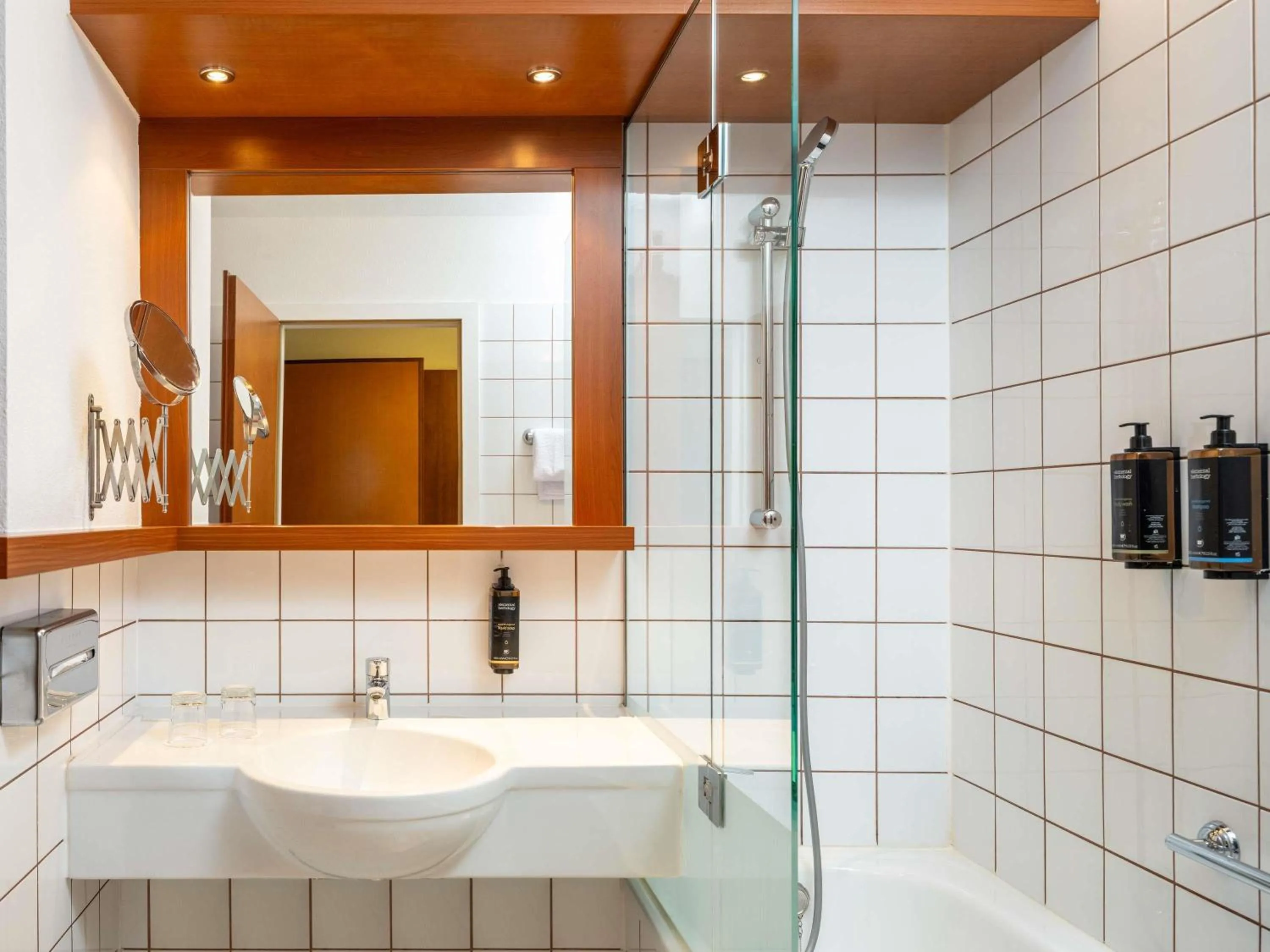 Bedroom in Hotel Mercure Wien Westbahnhof