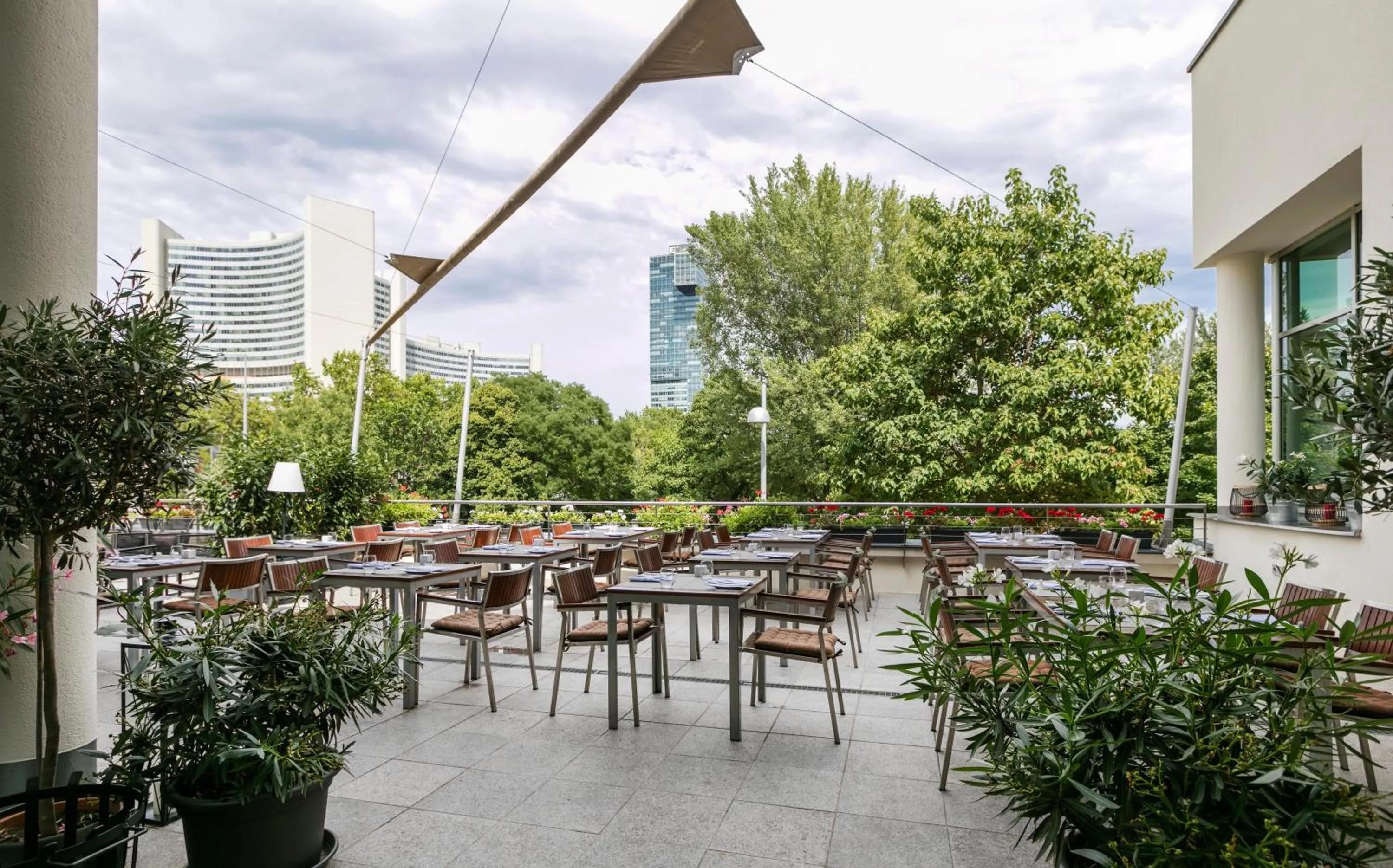 Restaurant/places to eat in ARCOTEL Kaiserwasser Wien