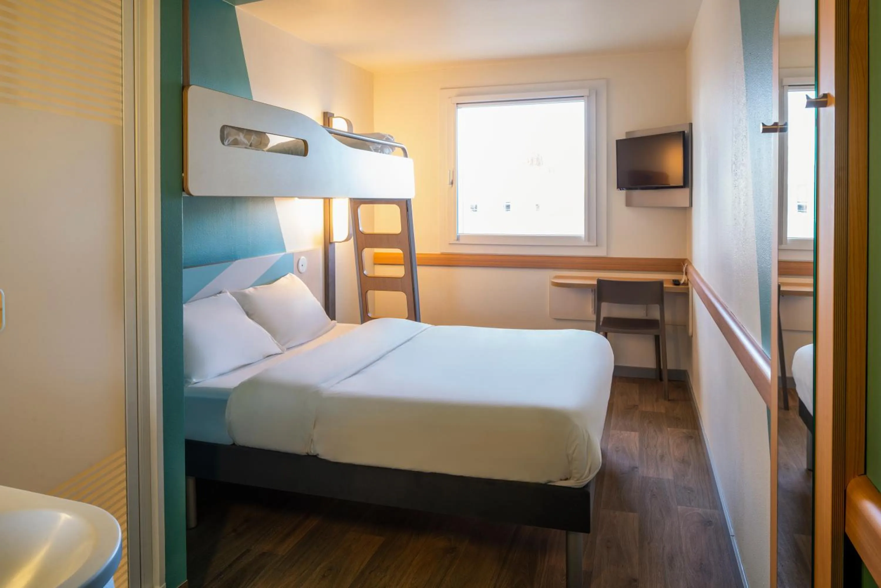 Bed in ibis budget Ulm City
