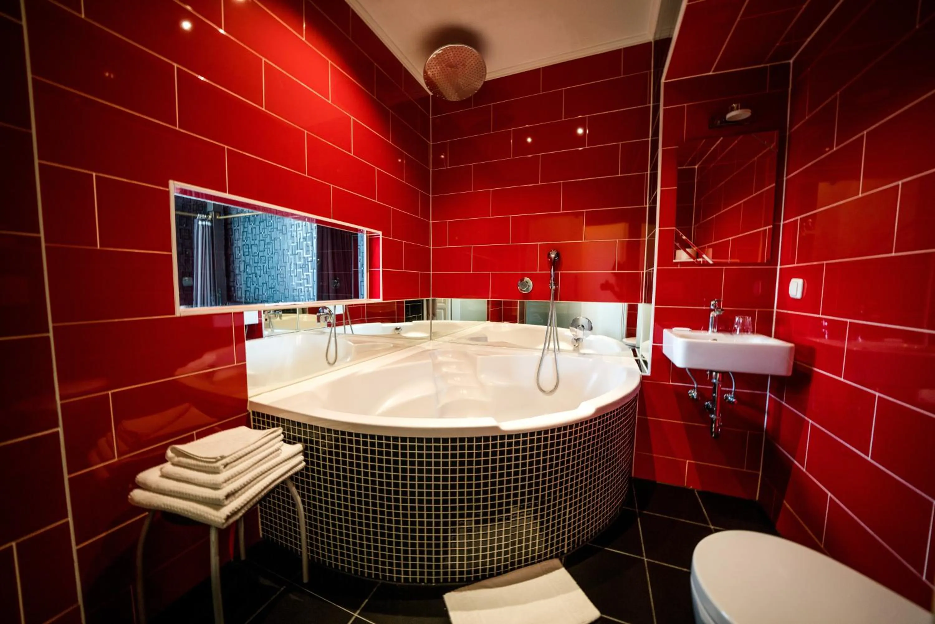 Bathroom in Hotel Goldene Spinne