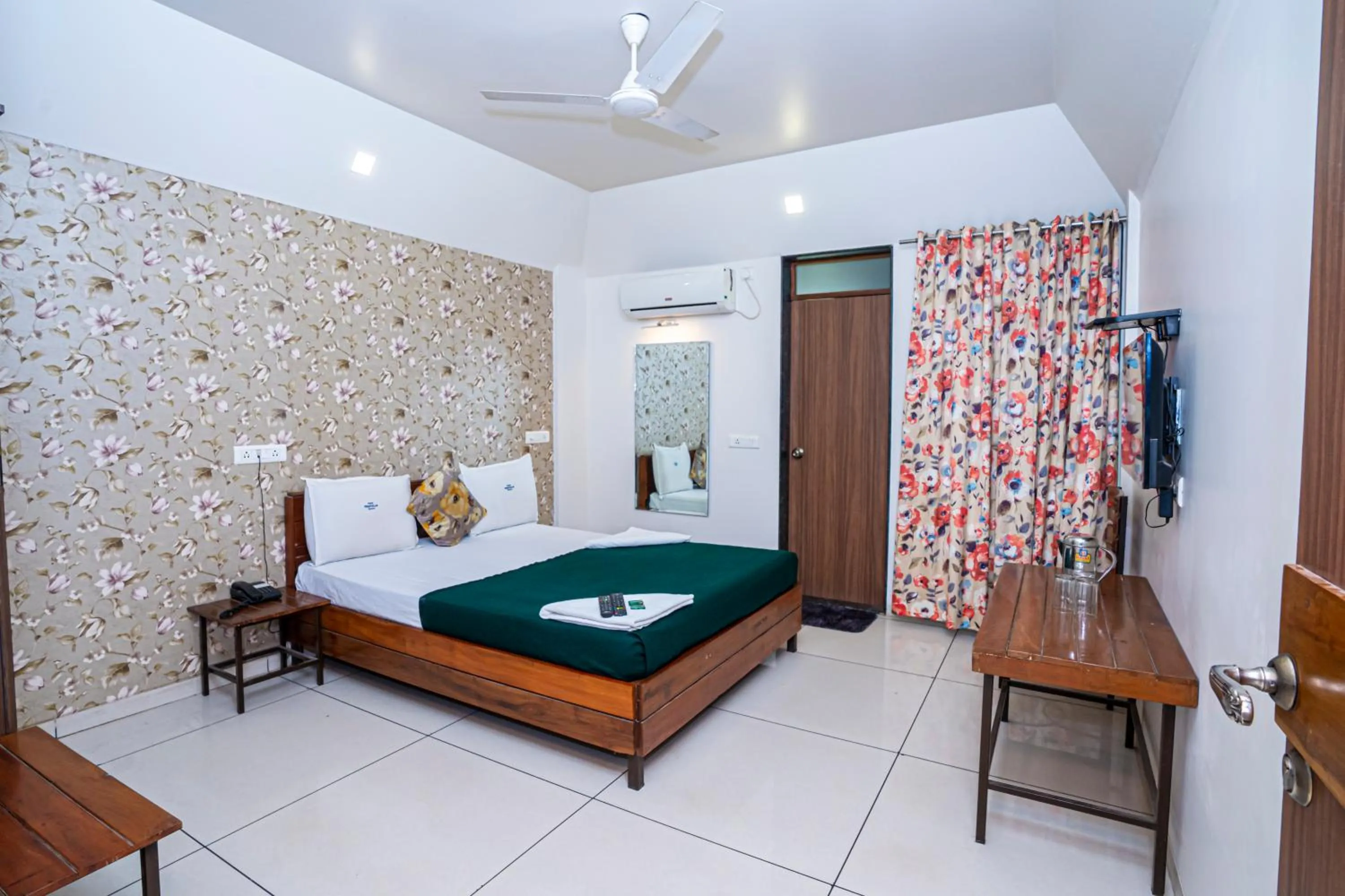 Bedroom in Hotel Prafulla Pure Veg