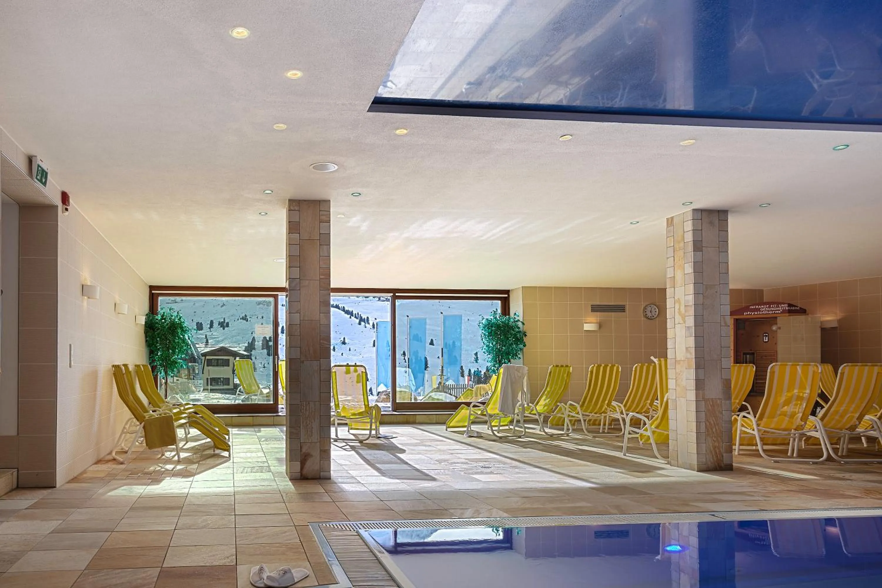 Swimming pool in Sporthotel All-Inclusive