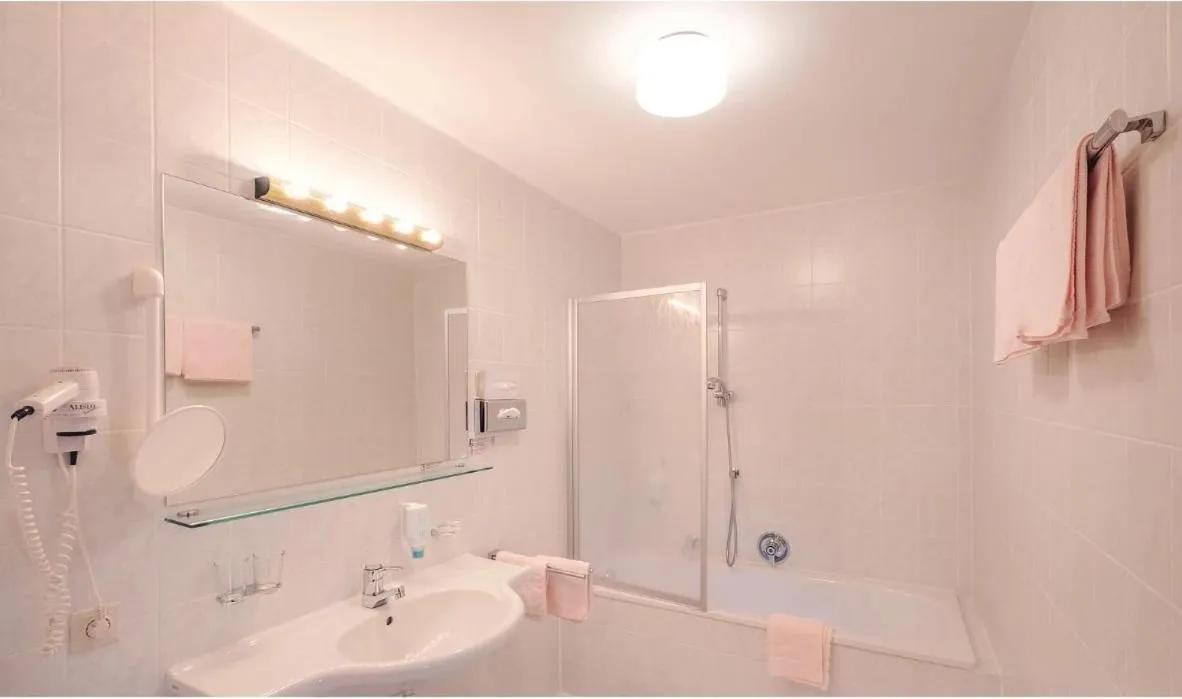 Bathroom in Sporthotel All-Inclusive