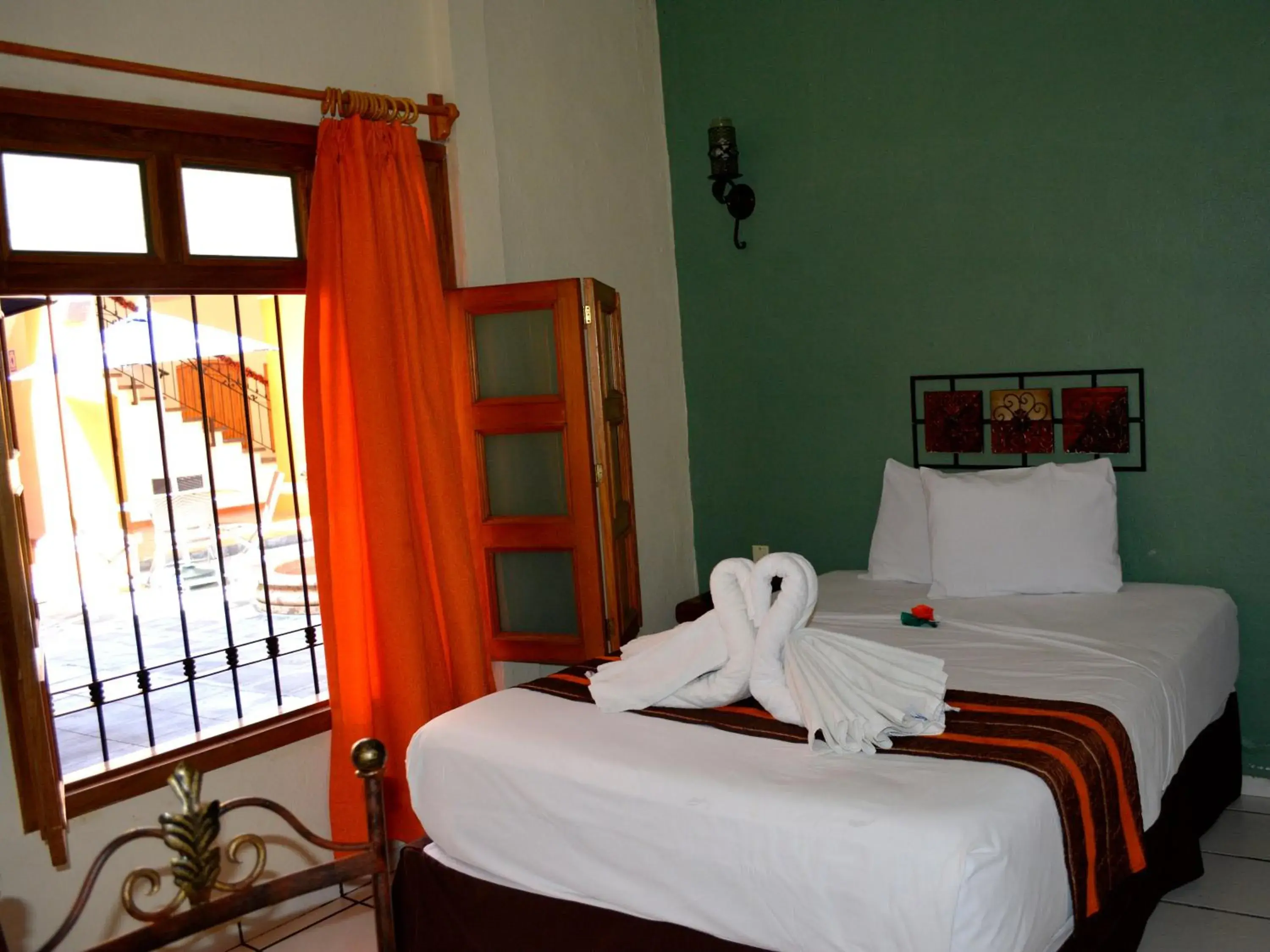 Single Room in Hotel Aldama Single Room in Hotel Aldama