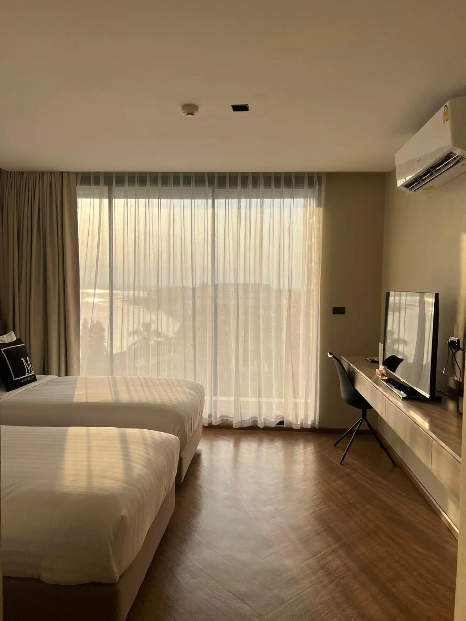 TV and multimedia, Bed in M2 Hotel Waterside