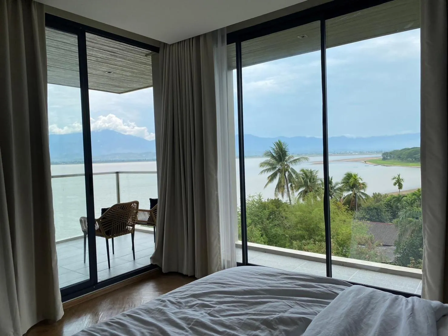 Bed in M2 Hotel Waterside