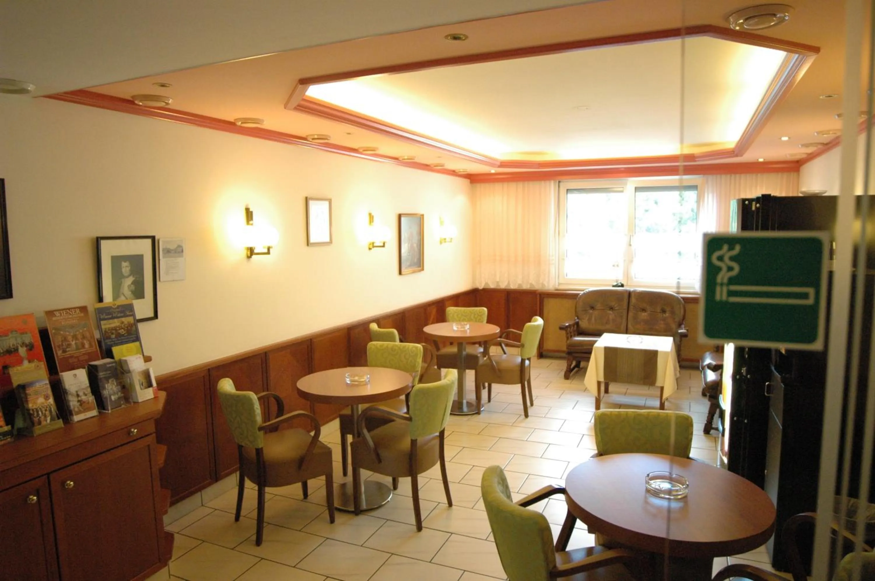 Restaurant/places to eat in Pension Weber