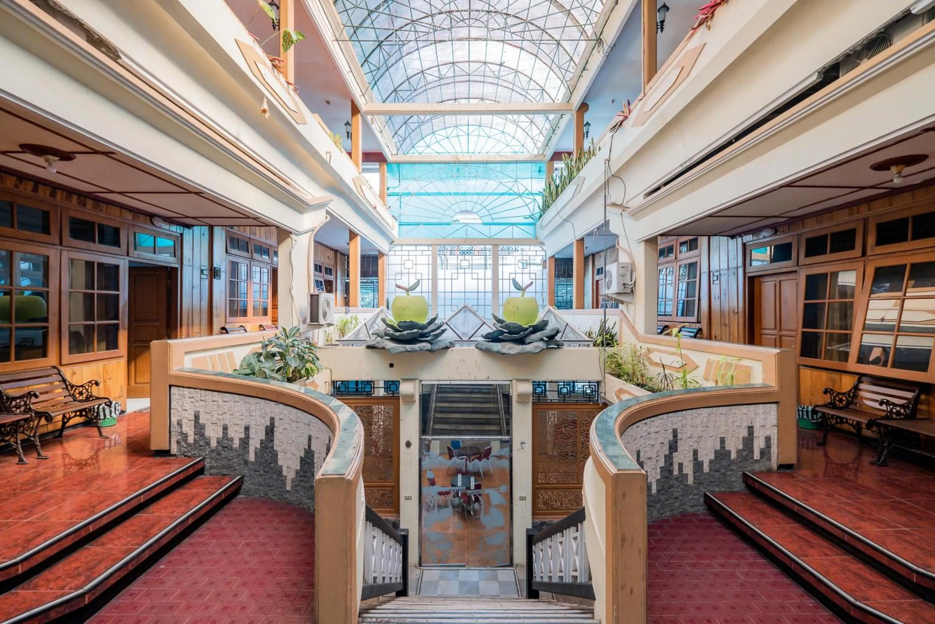 Property building in Palereman Hotel RedPartner near Jatim Park 1