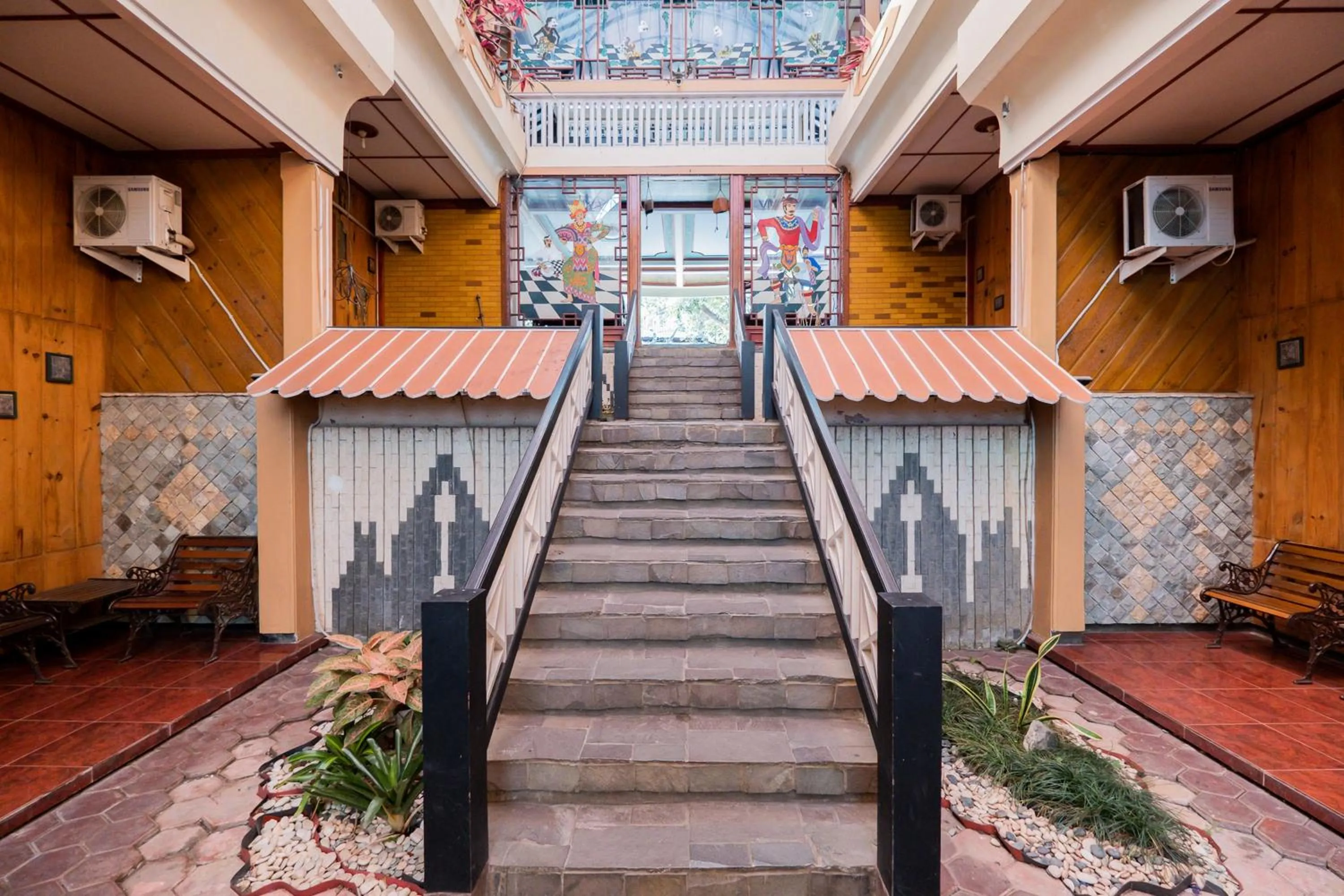 Property building in Palereman Hotel RedPartner near Jatim Park 1