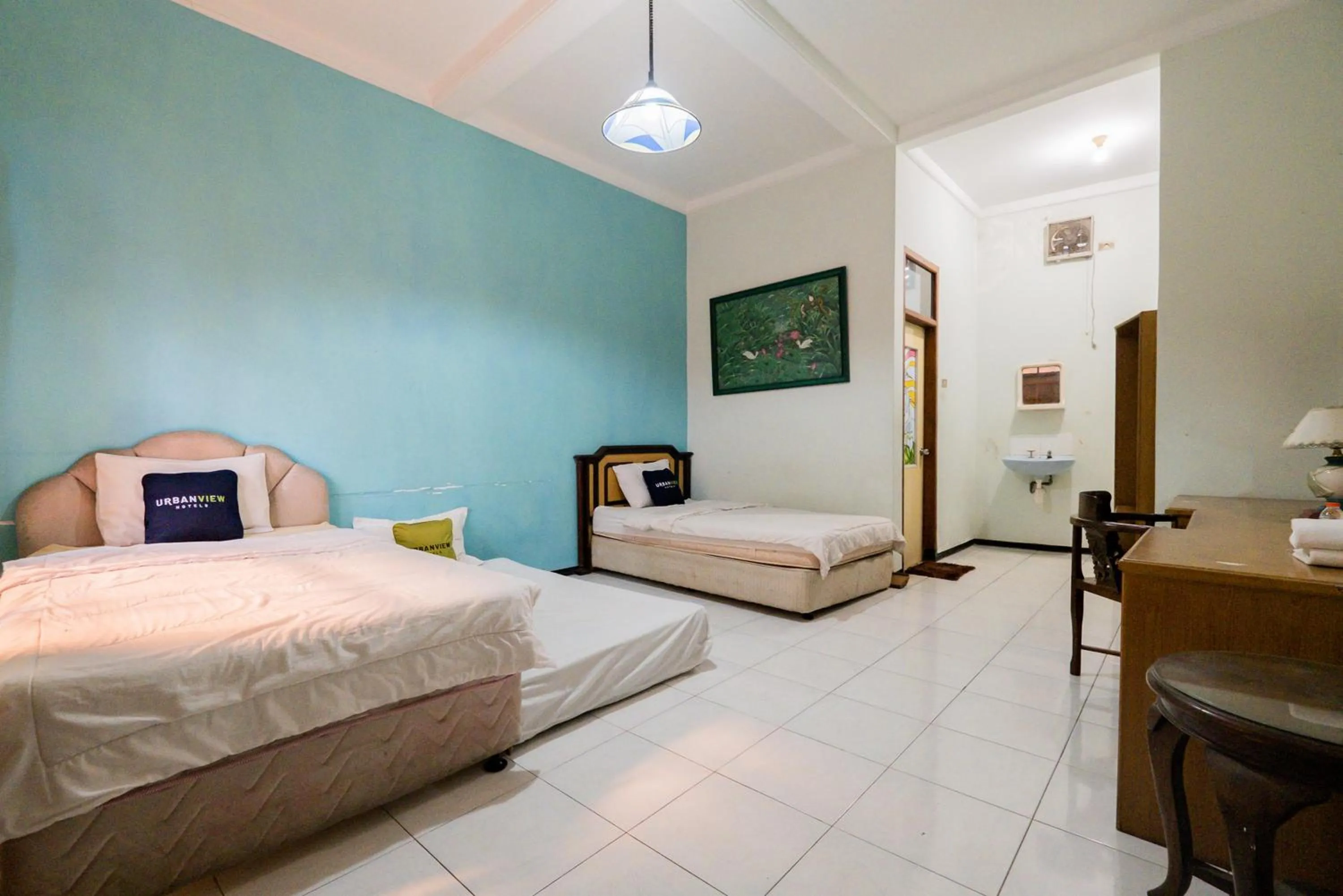 Bed in Palereman Hotel RedPartner near Jatim Park 1