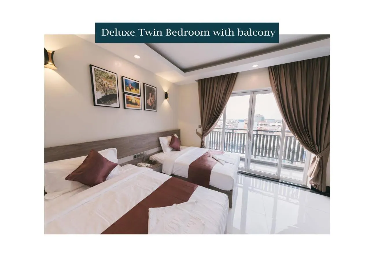 Bed in Twin Hotel Kampot