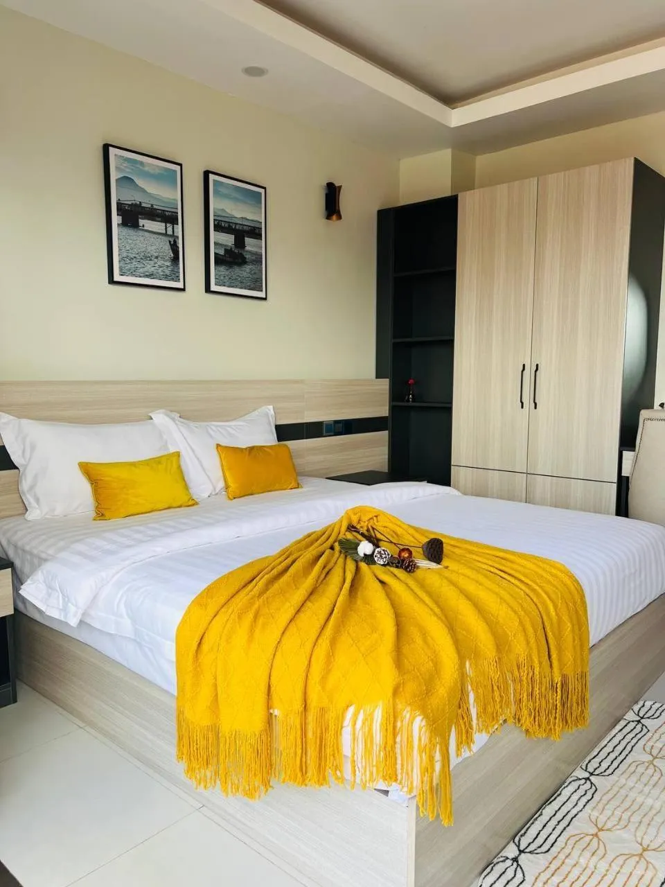 Bed in Twin Hotel Kampot