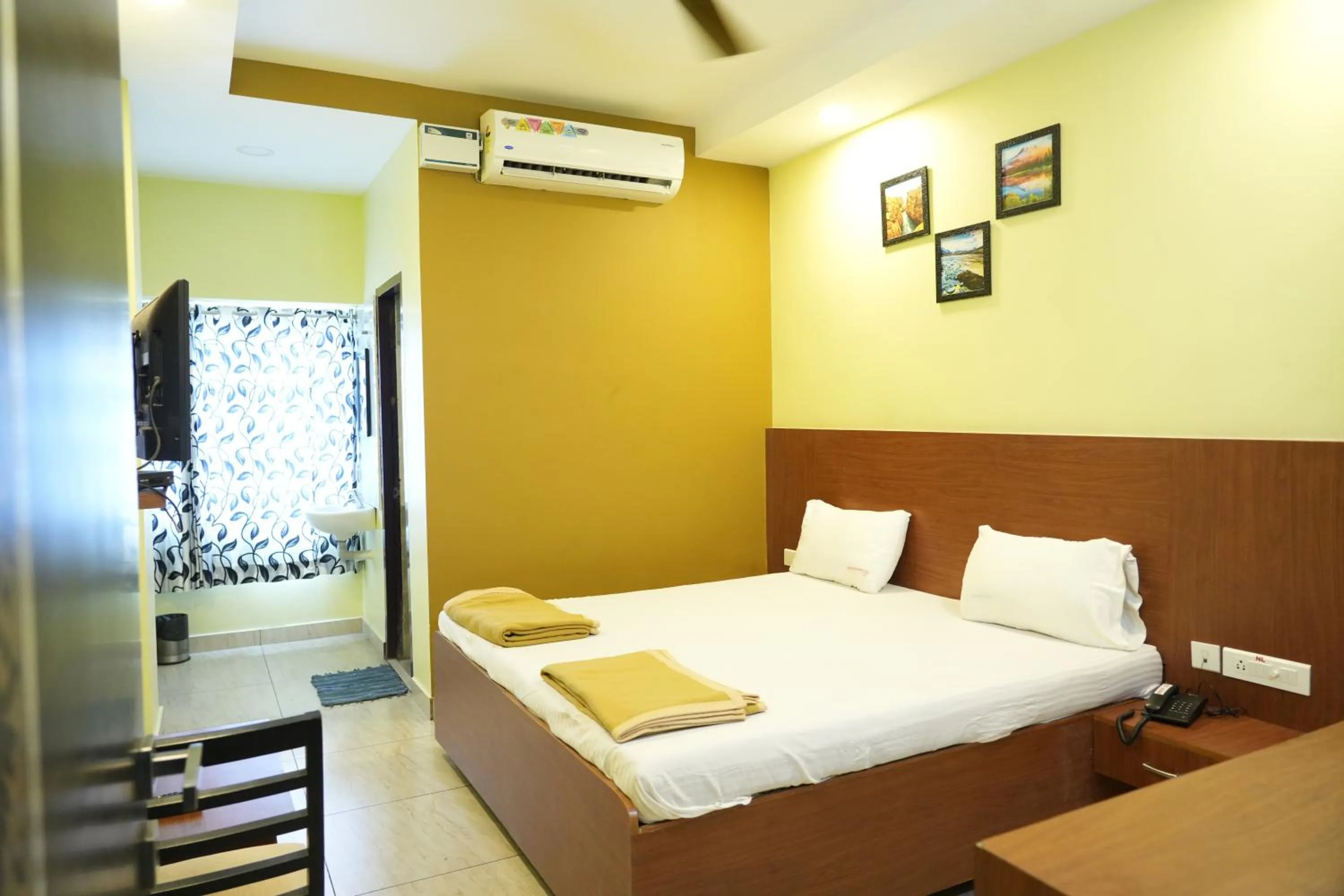 Bedroom, Bed in Sri Krishnan Residency