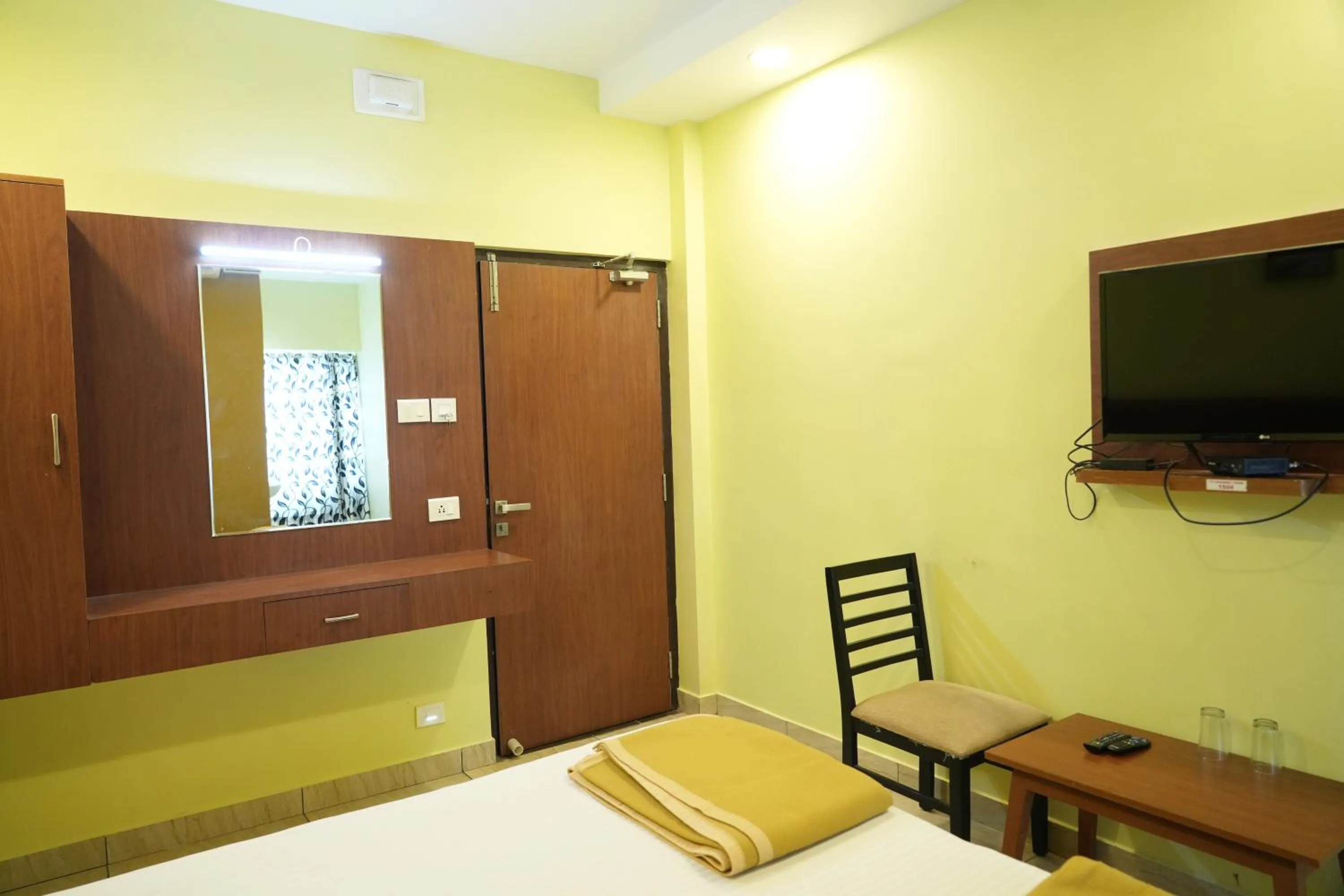 Bedroom, Bed in Sri Krishnan Residency