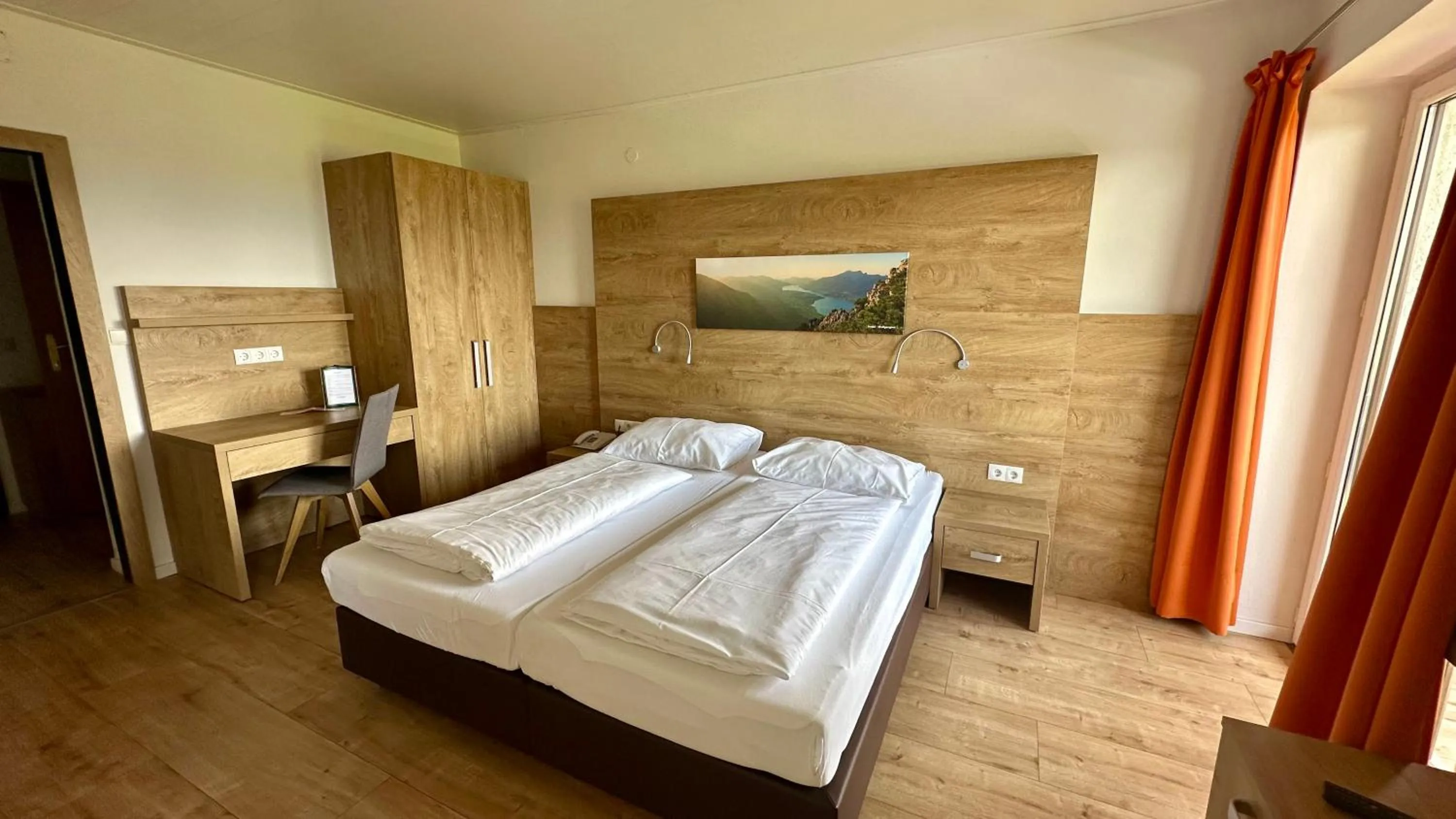 Photo of the whole room, Bed in Hotel Schöne Aussicht