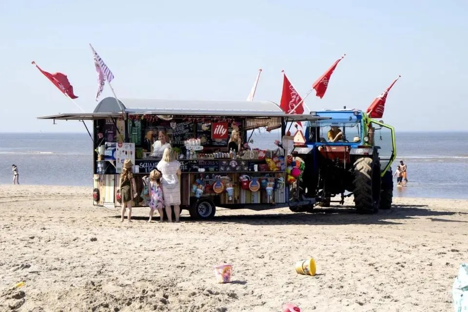 Beach in Cottage 44 - Free parking!