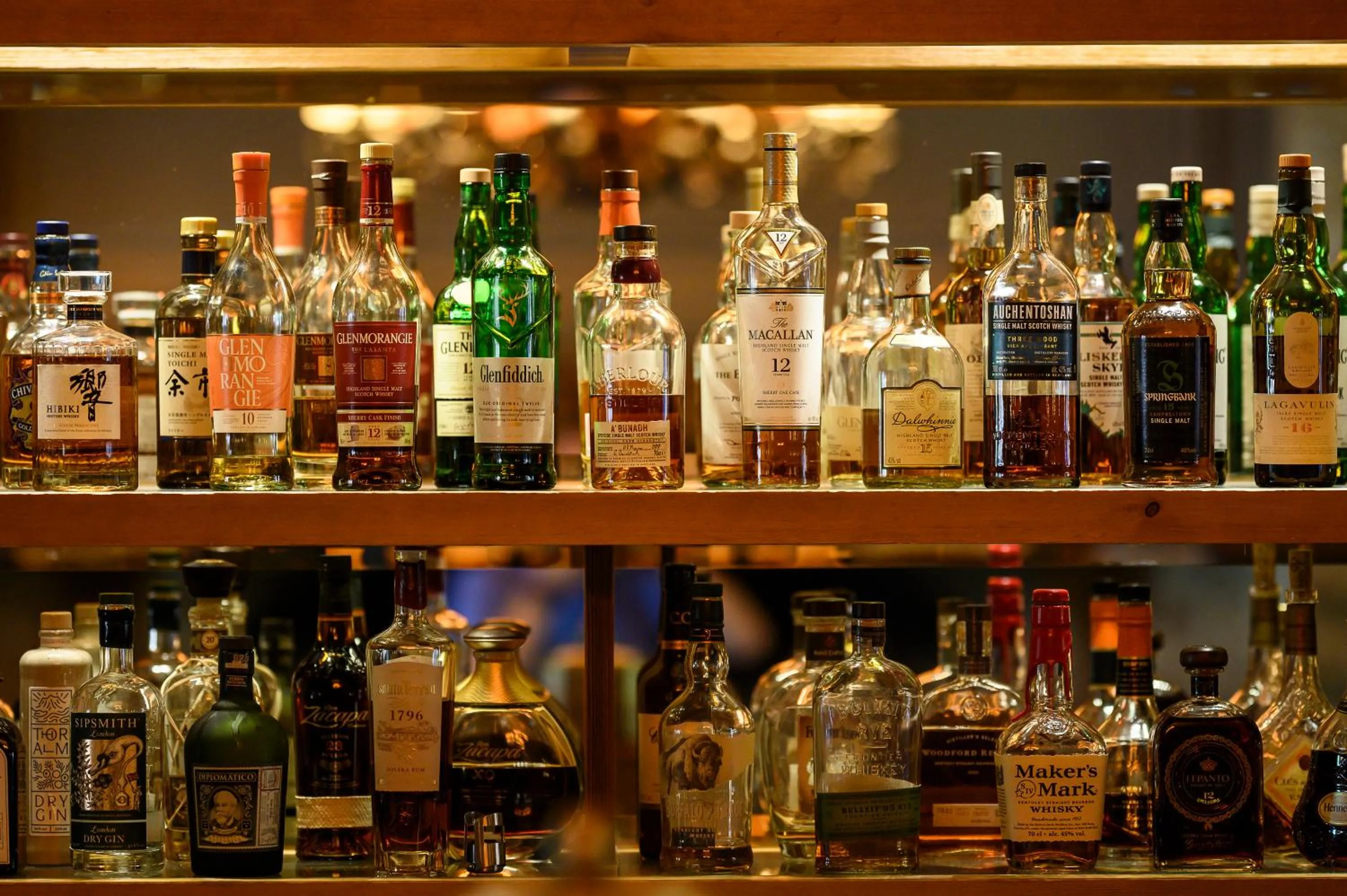 Lounge or bar in Interalpen-Hotel Tyrol