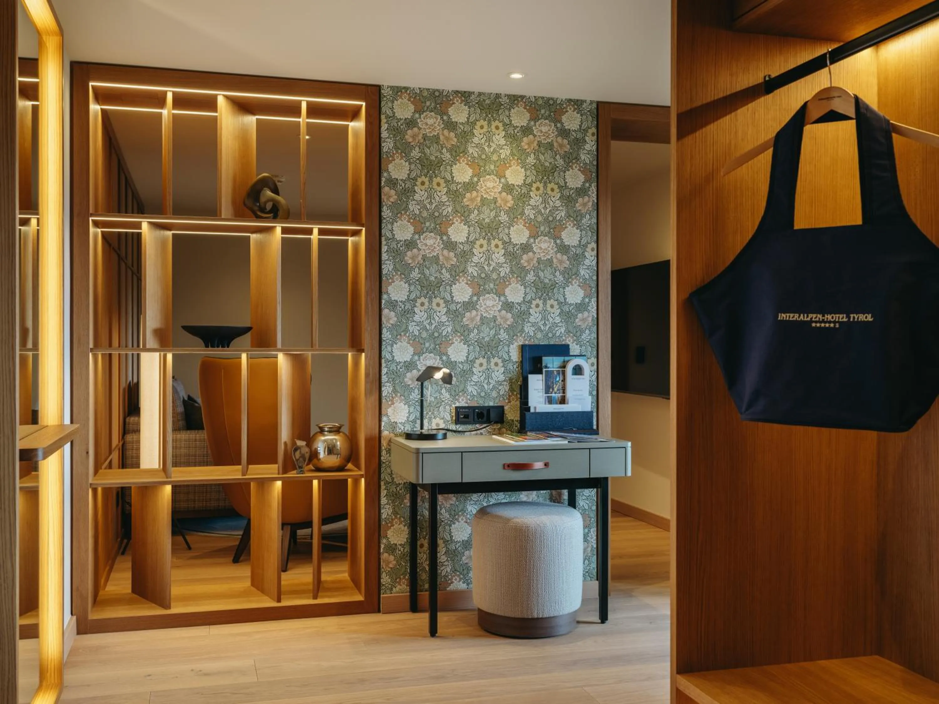 Interalpen-Hotel Tyrol