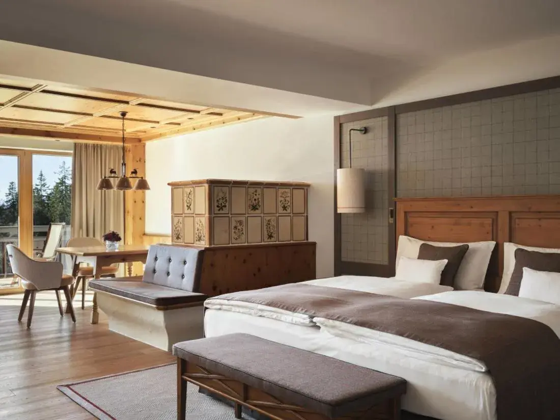 Superior Double Room - single occupancy in Interalpen-Hotel Tyrol Superior Double Room - single occupancy in Interalpen-Hotel Tyrol