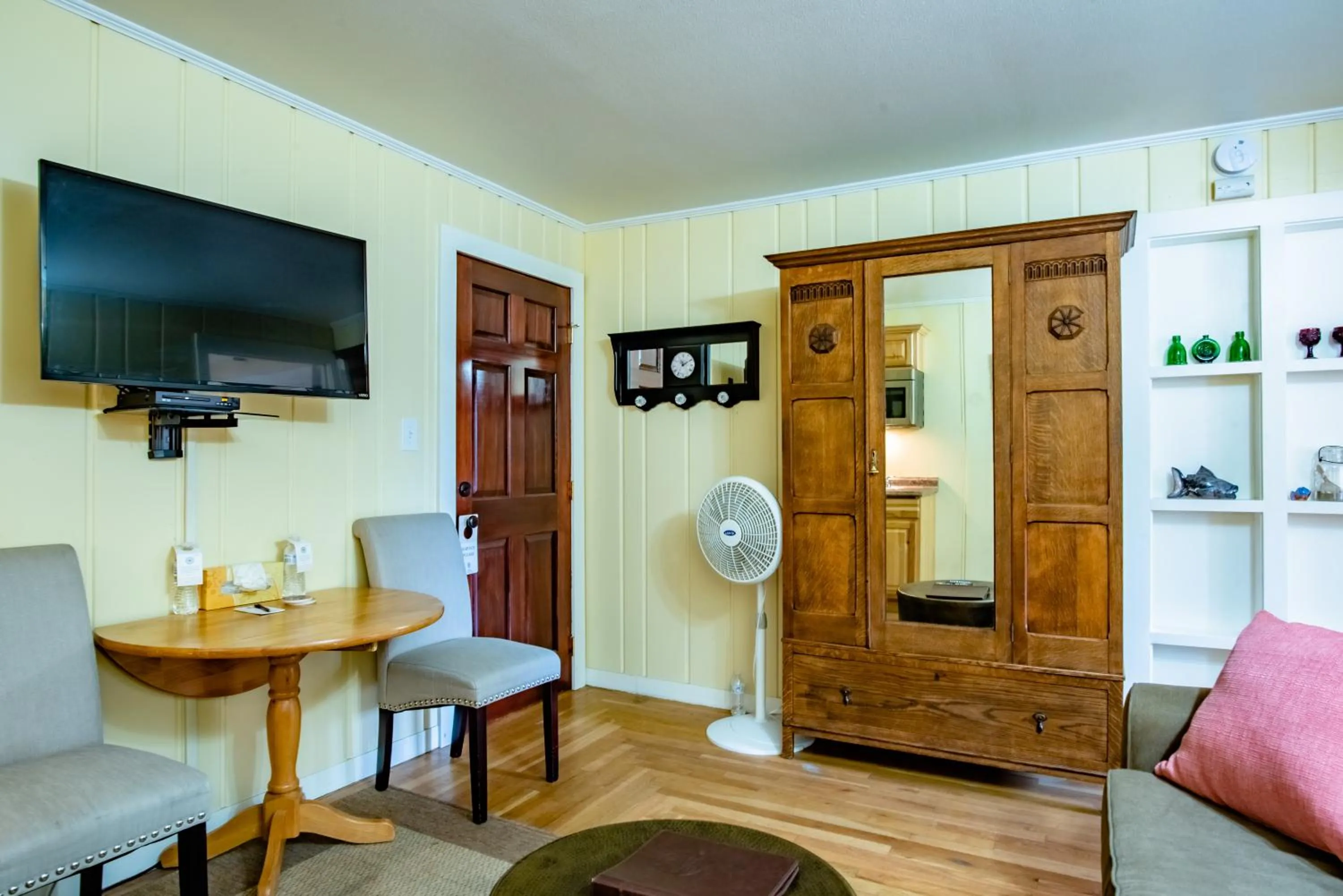 Living room in Gilbert Inn Seaside