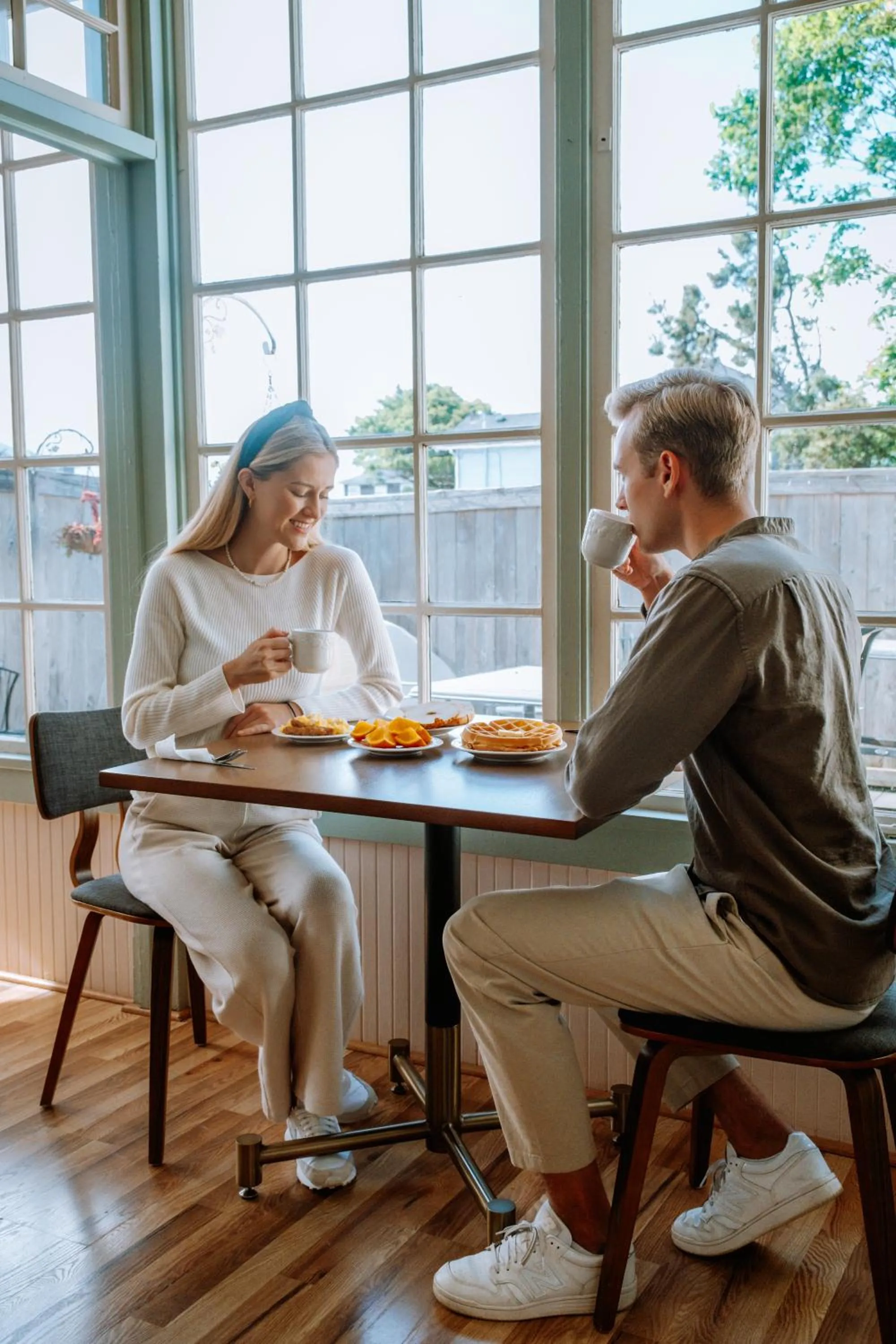 Breakfast in Gilbert Inn Seaside