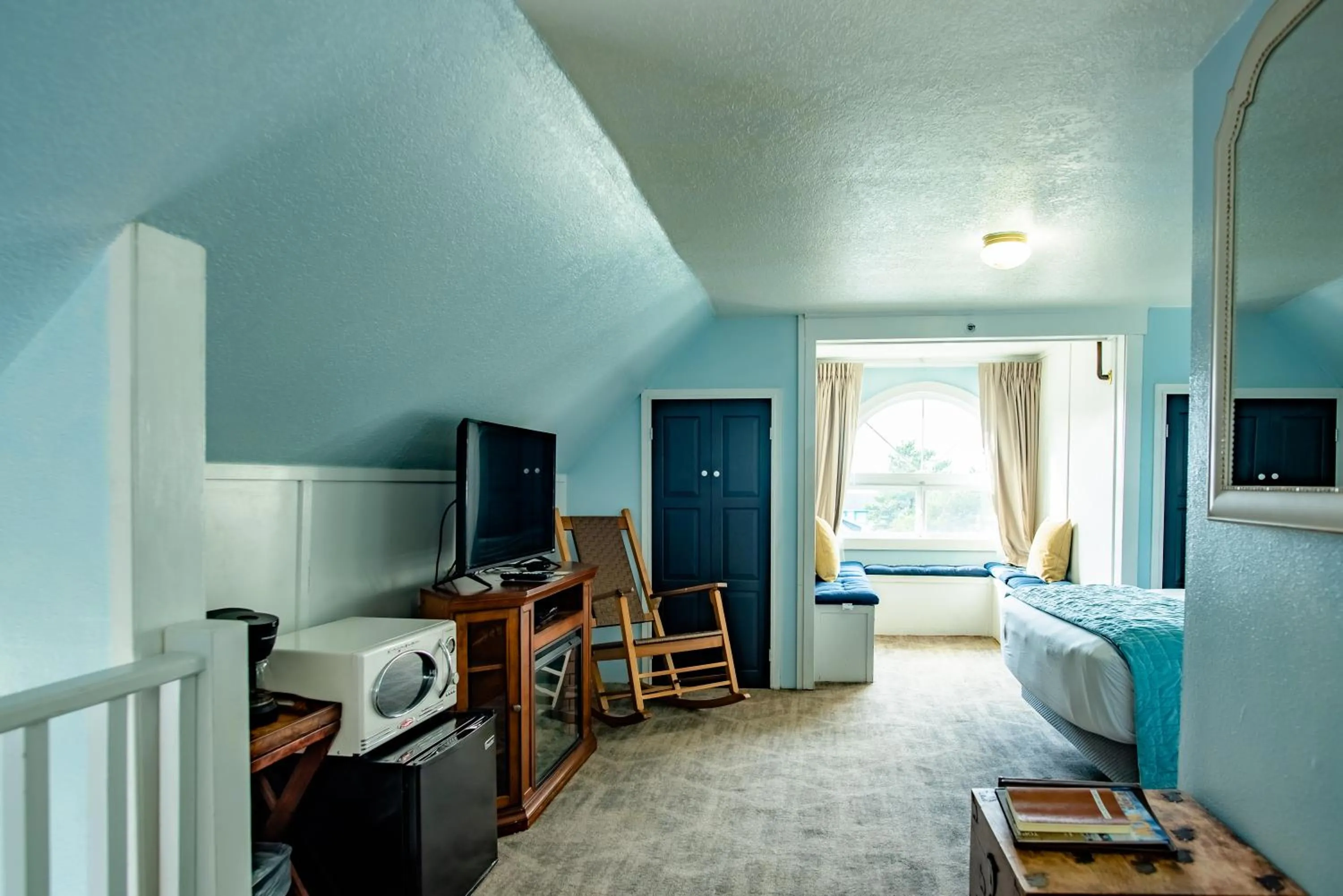 Bed in Gilbert Inn Seaside