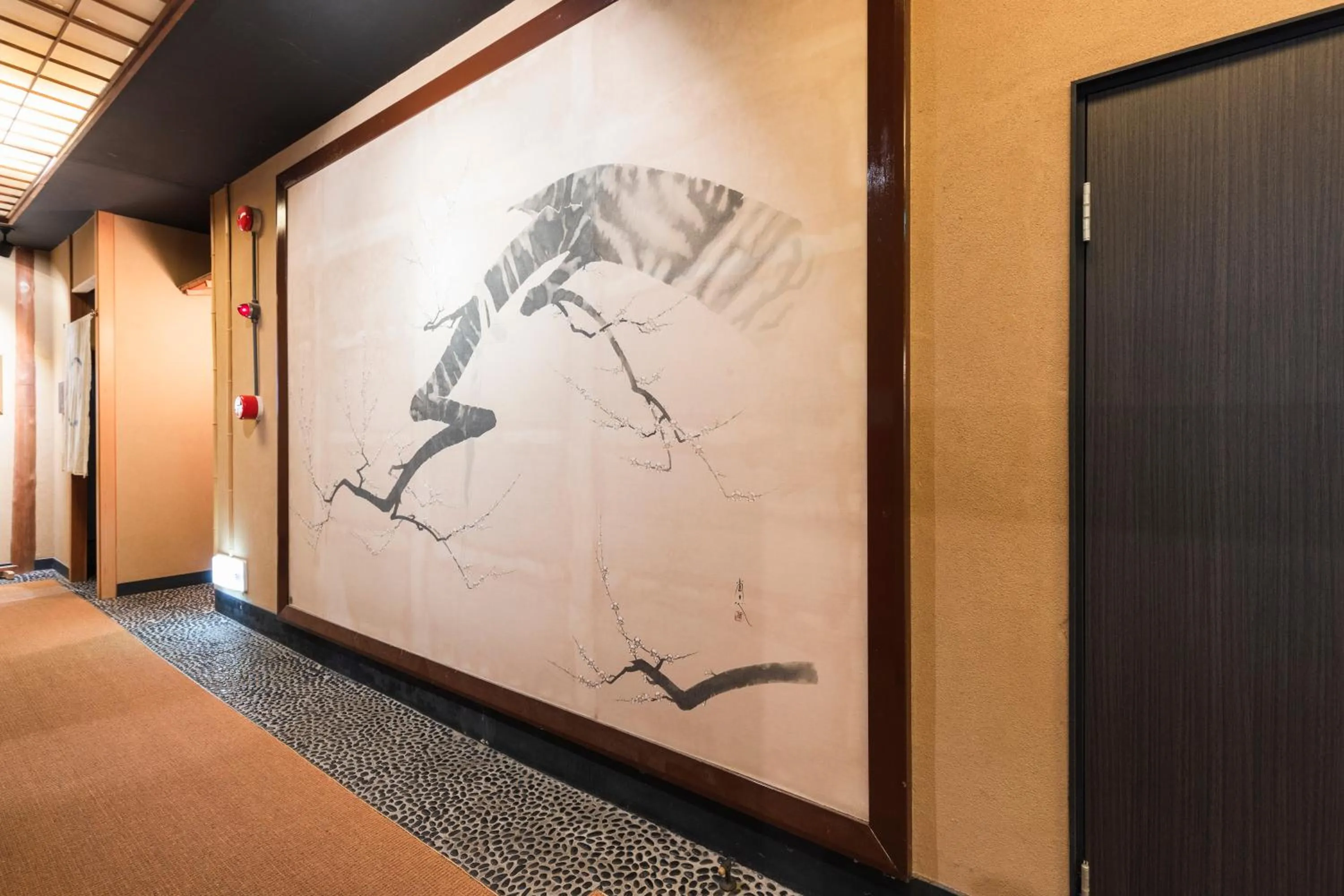 Area and facilities in Yushintei