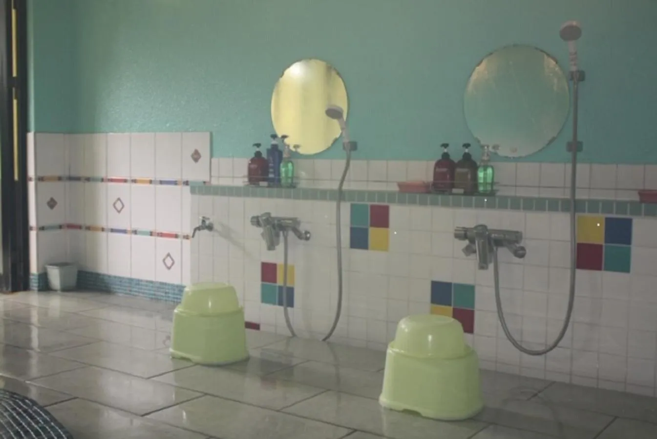 Shower in Umimoto