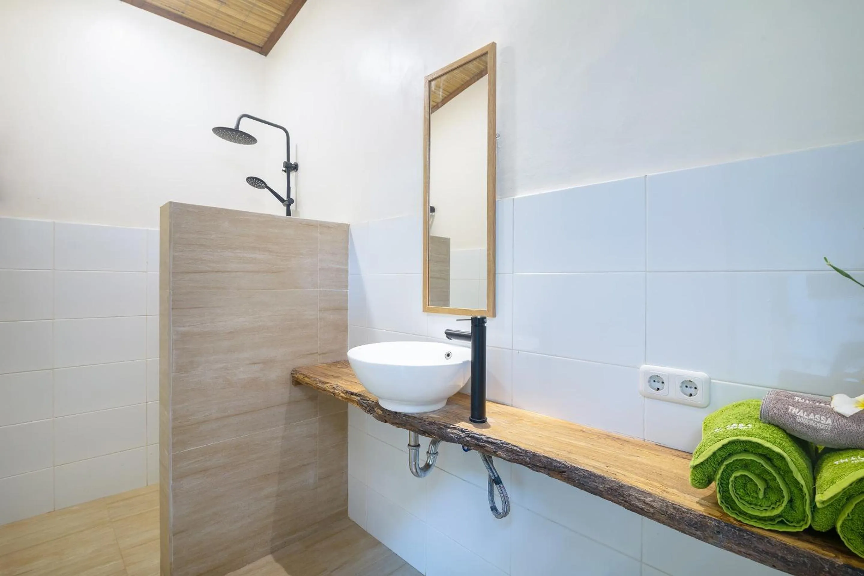 Bathroom in Thalassa Dive & Wellbeing Resort Manado