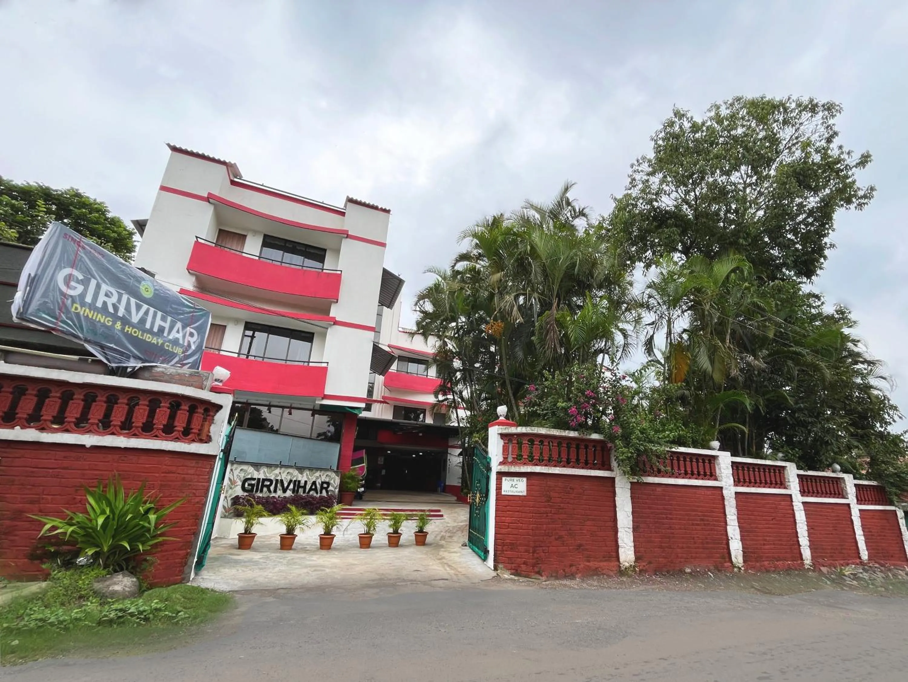 Property building in Girivihar Holiday Club - Pure Veg