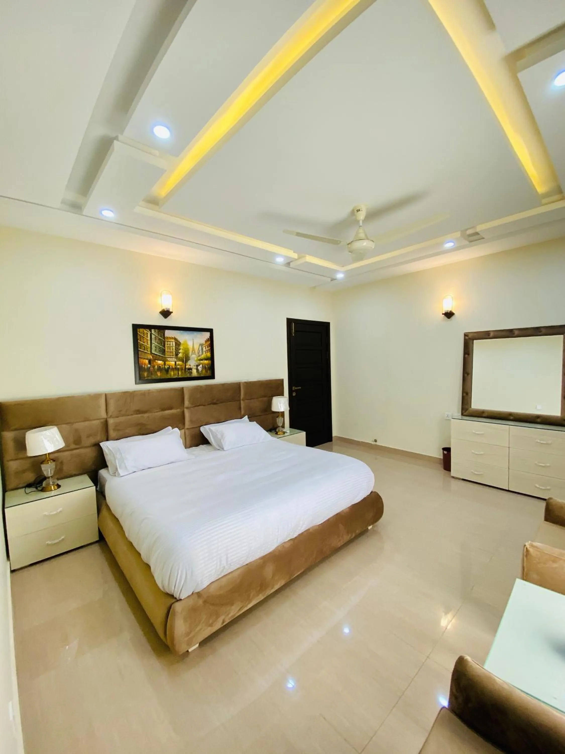 Bed in Continental boutique House