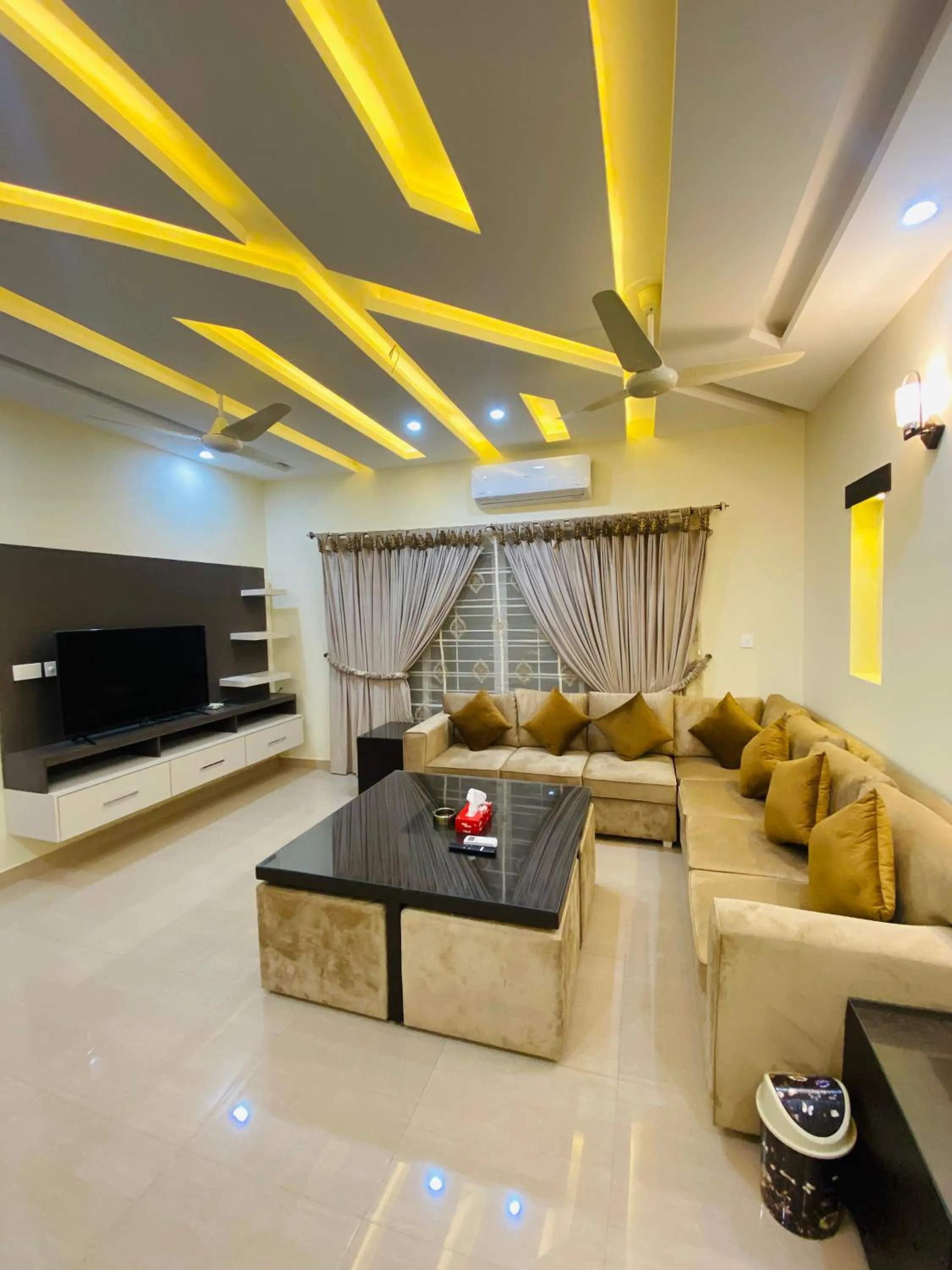 Continental boutique House