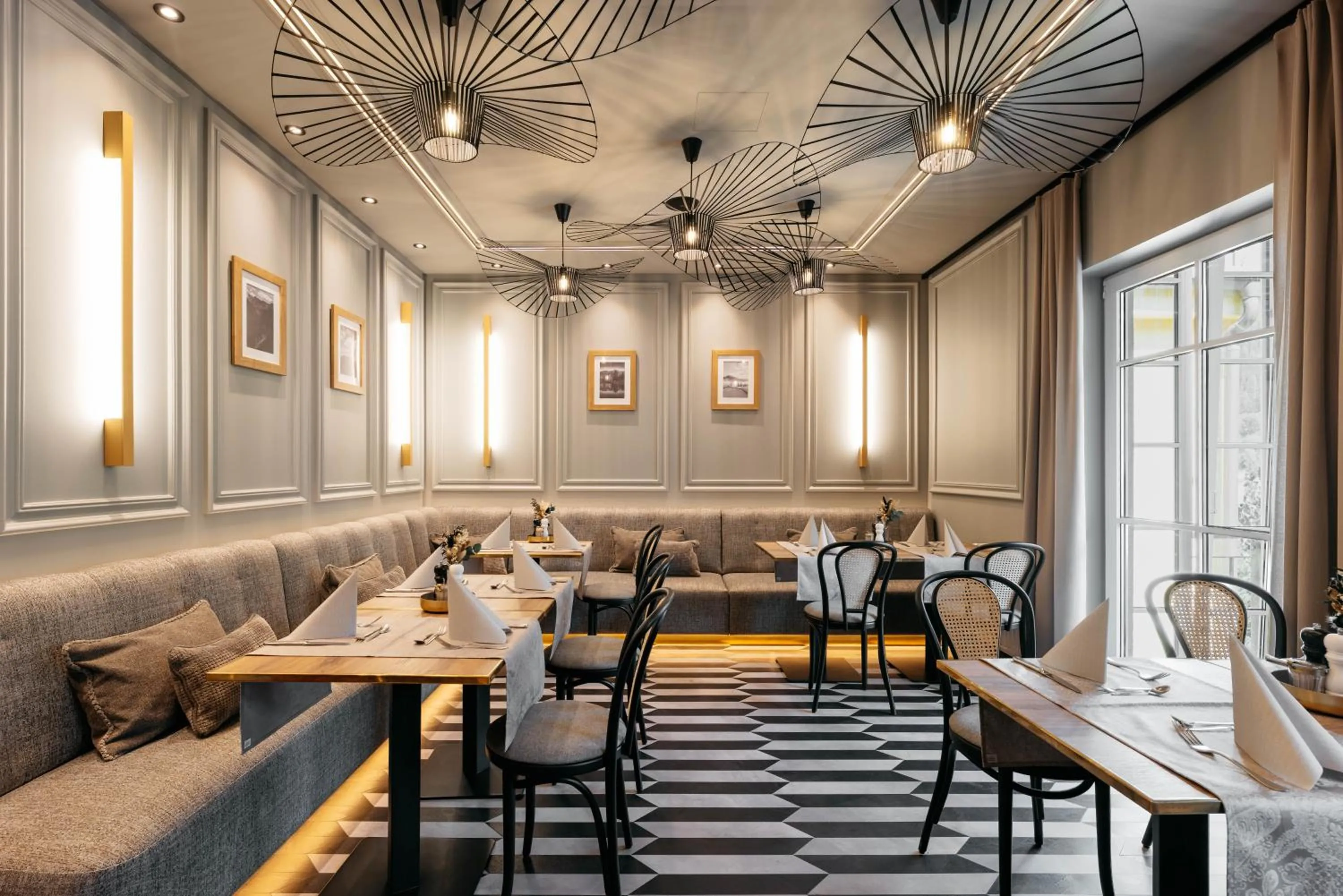 Restaurant/places to eat in MONDI Hotel Bellevue Gastein