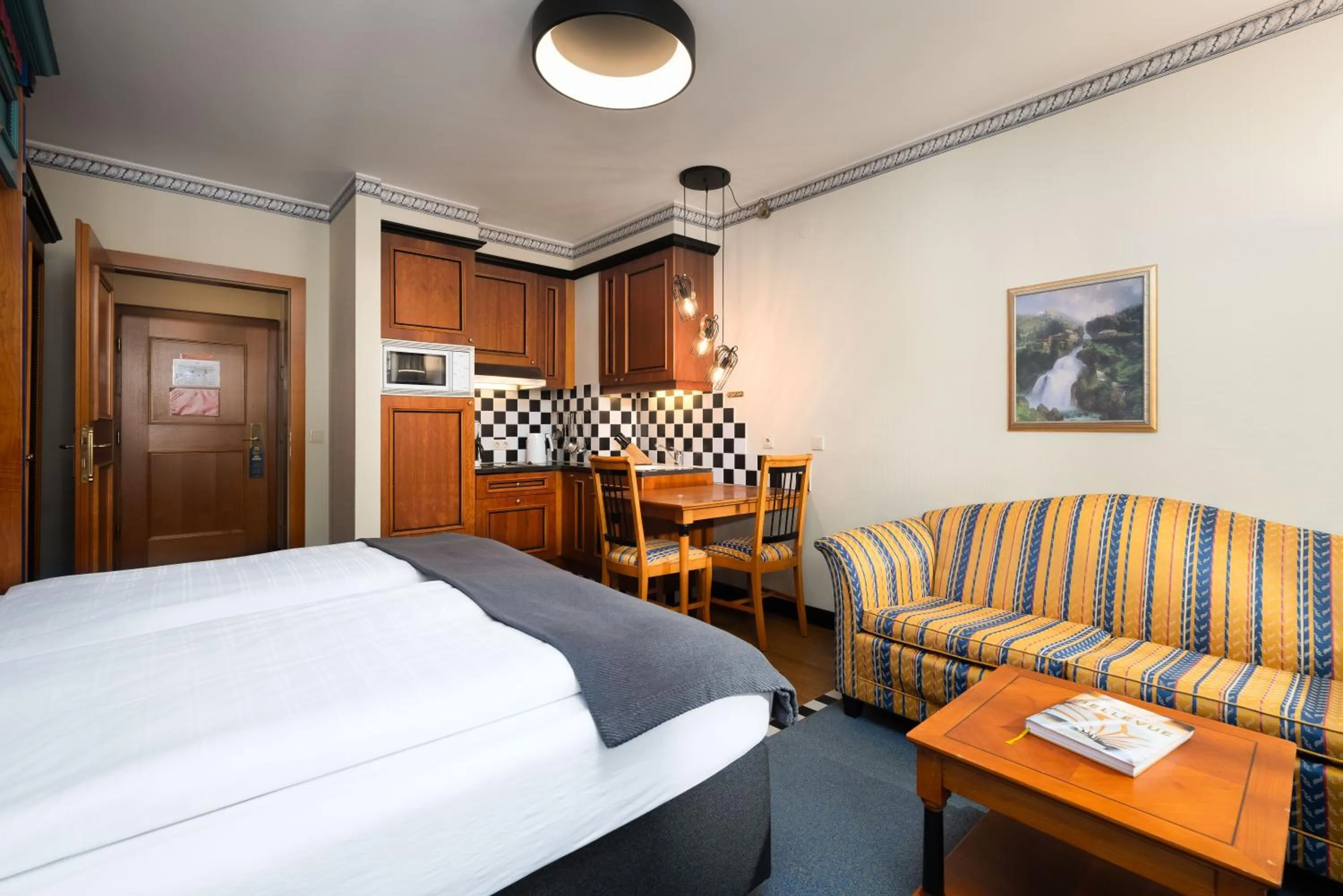 Bed in MONDI Hotel Bellevue Gastein